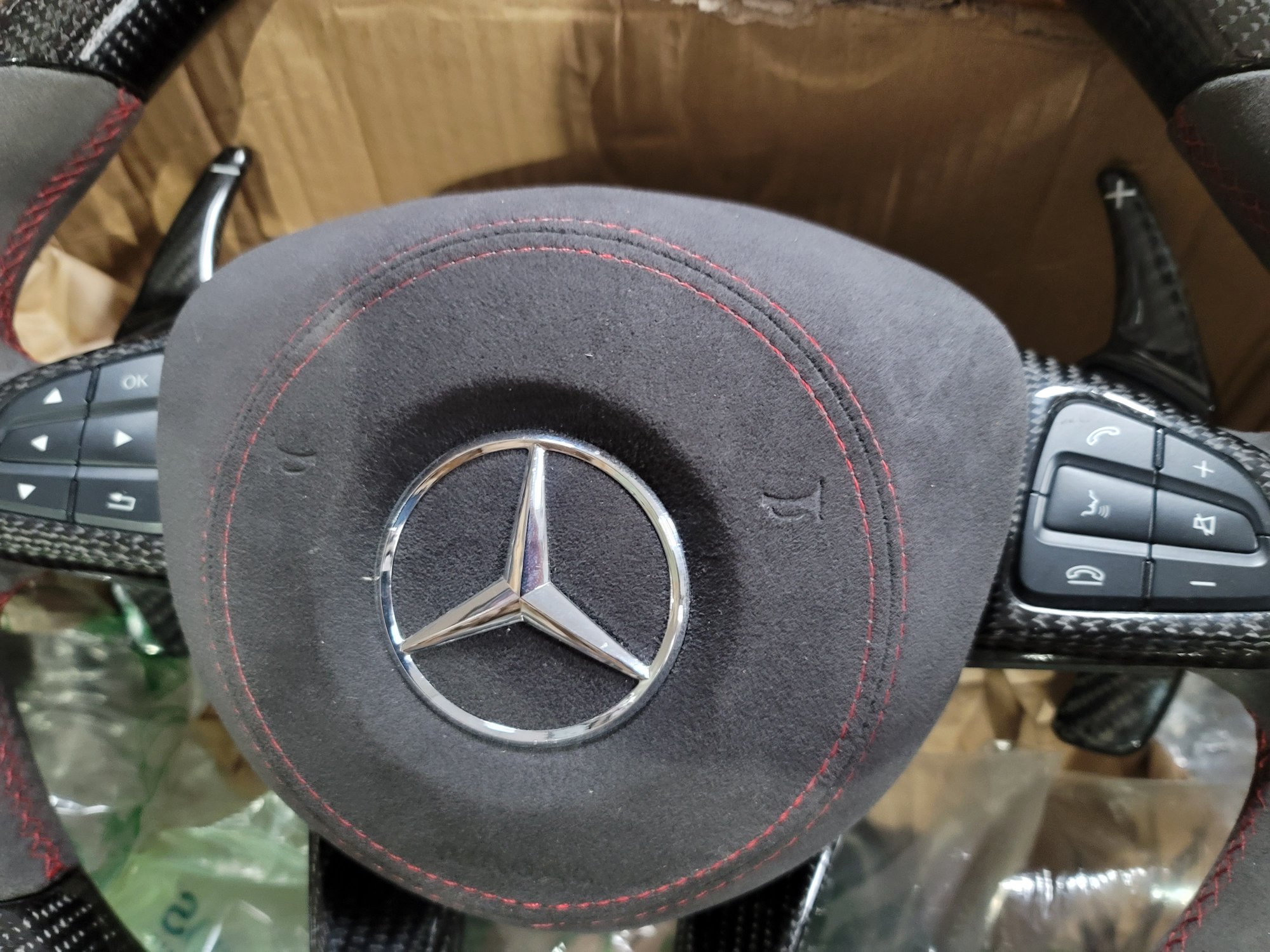 Interior/Upholstery - Carbon and Alcantara wheel with alcantara airbag, more... - Used - 2012 to 2016 Mercedes-Benz All Models - Macon, GA 31204, United States