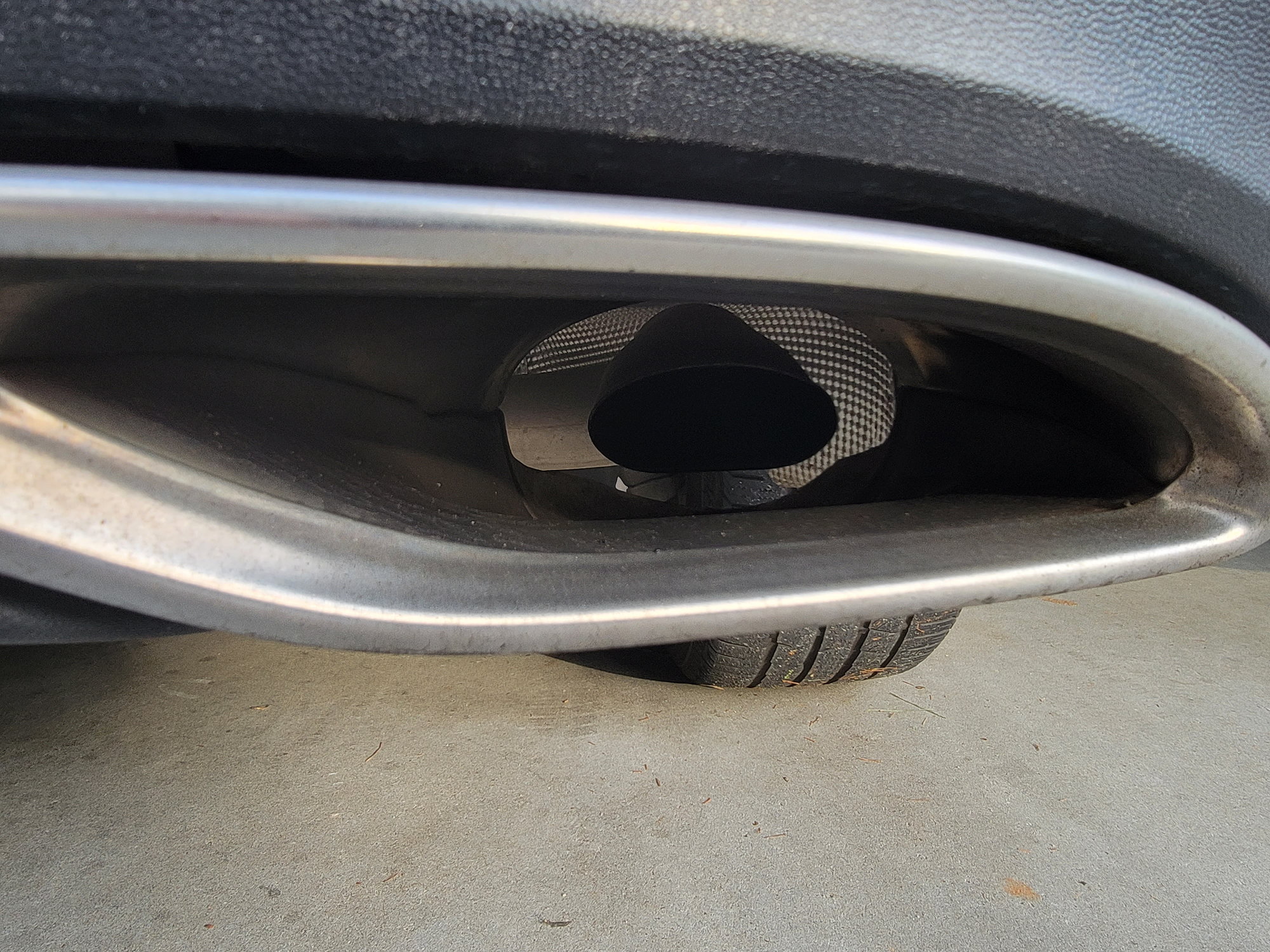 GLE 350 Fake Exhaust conversion - MBWorld.org Forums