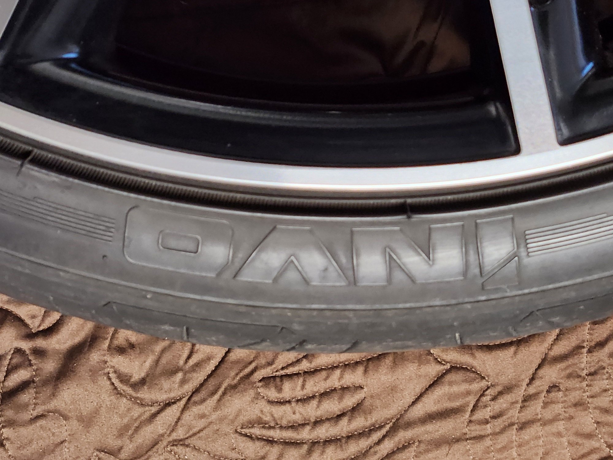 Wheels and Tires/Axles - Aftermarket 20" wheels and tires used on 2012 CLS550 - Used - All Years  All Models - Pinckney, MI 48169, United States