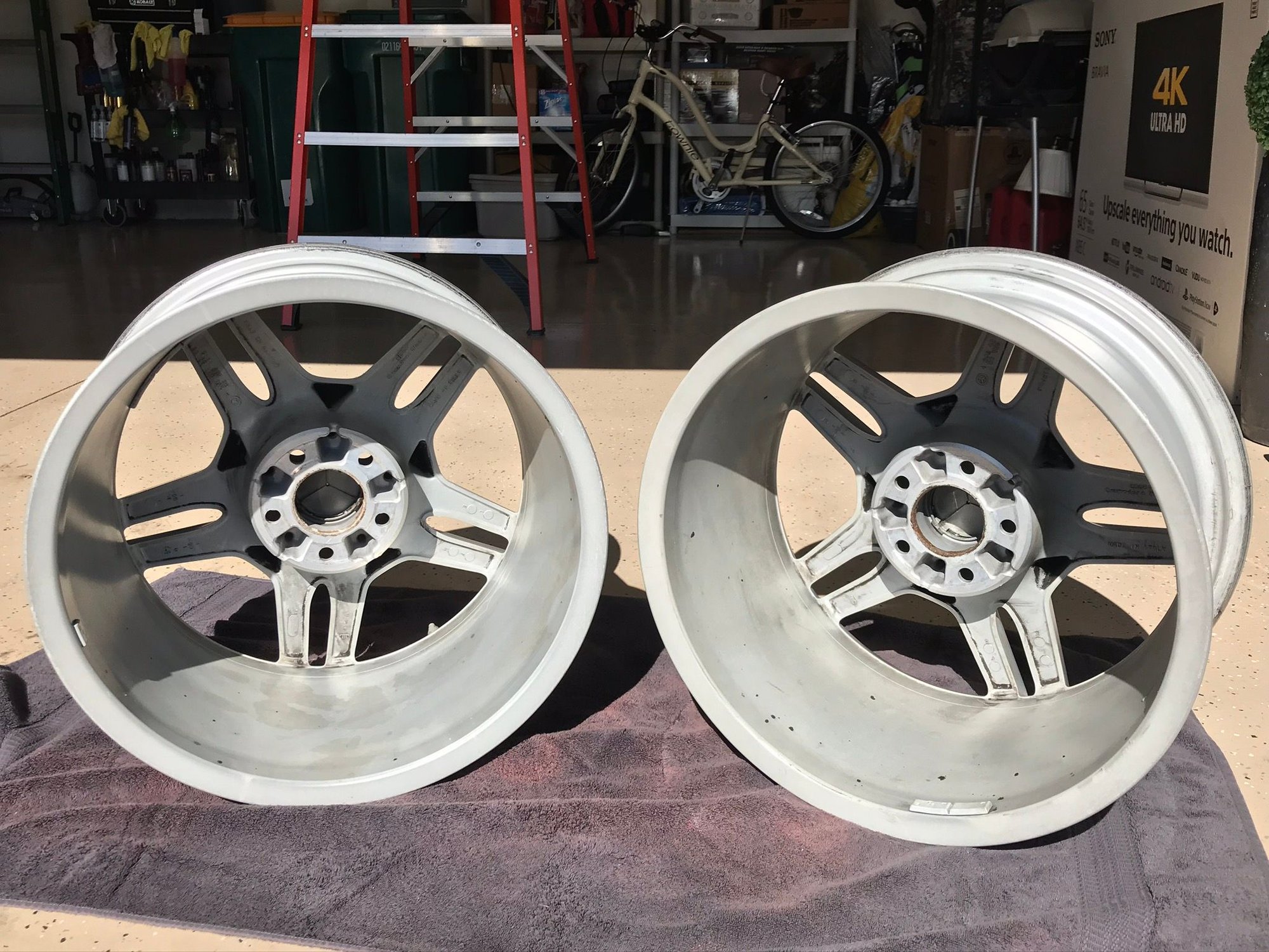 Wheels and Tires/Axles - 18" AMG OEM wheels - Used - 2003 to 2015 Mercedes-Benz SL550 - Naples, FL 34119, United States