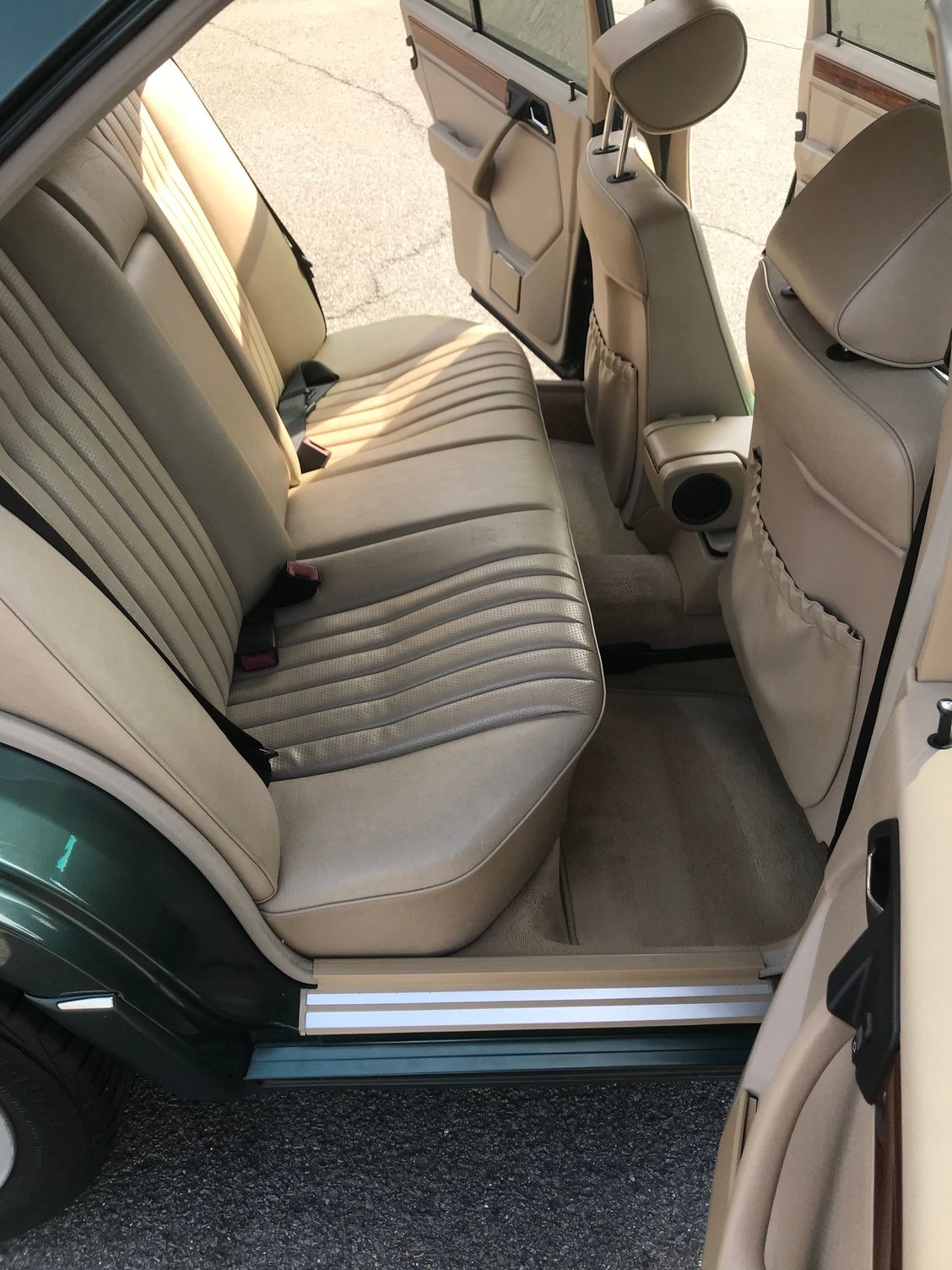 1995 Mercedes-Benz E300 - 1995 Mercedes-Benz E300 Diesel (Garage kept, dealership serviced, adult owned) - Used - VIN WDBEB31E6SC157429 - 239,801 Miles - 6 cyl - 2WD - Automatic - Sedan - Other - Manassas Park, VA 20111, United States