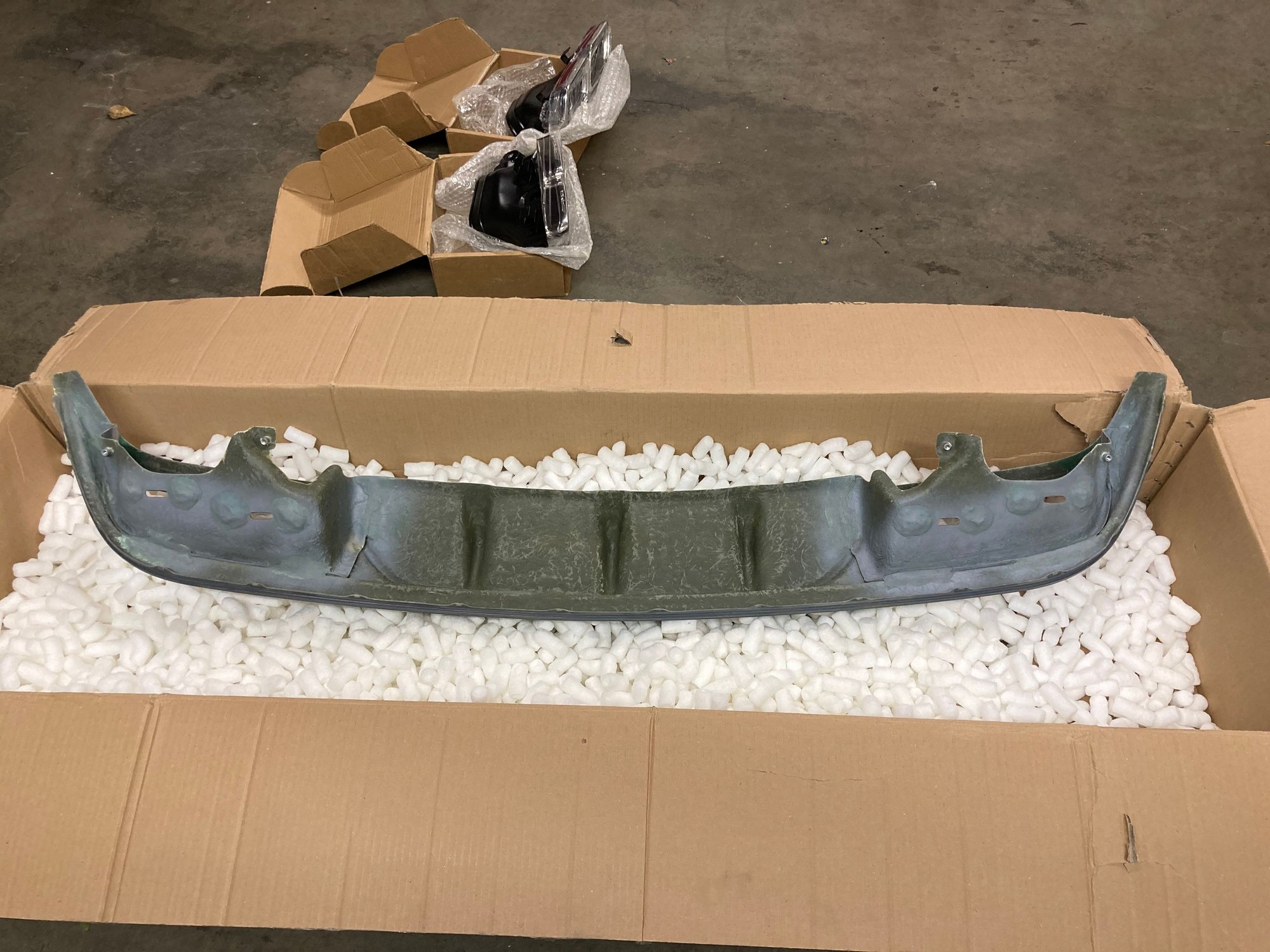 Exterior Body Parts - C207/A207 E550 14-17 coupe Moshammer rear diffuser kit w/tips - New - 2014 to 2017 Mercedes-Benz E350 - 2014 to 2017 Mercedes-Benz E400 - 2014 to 2017 Mercedes-Benz E550 - Salinas, CA 93908, United States