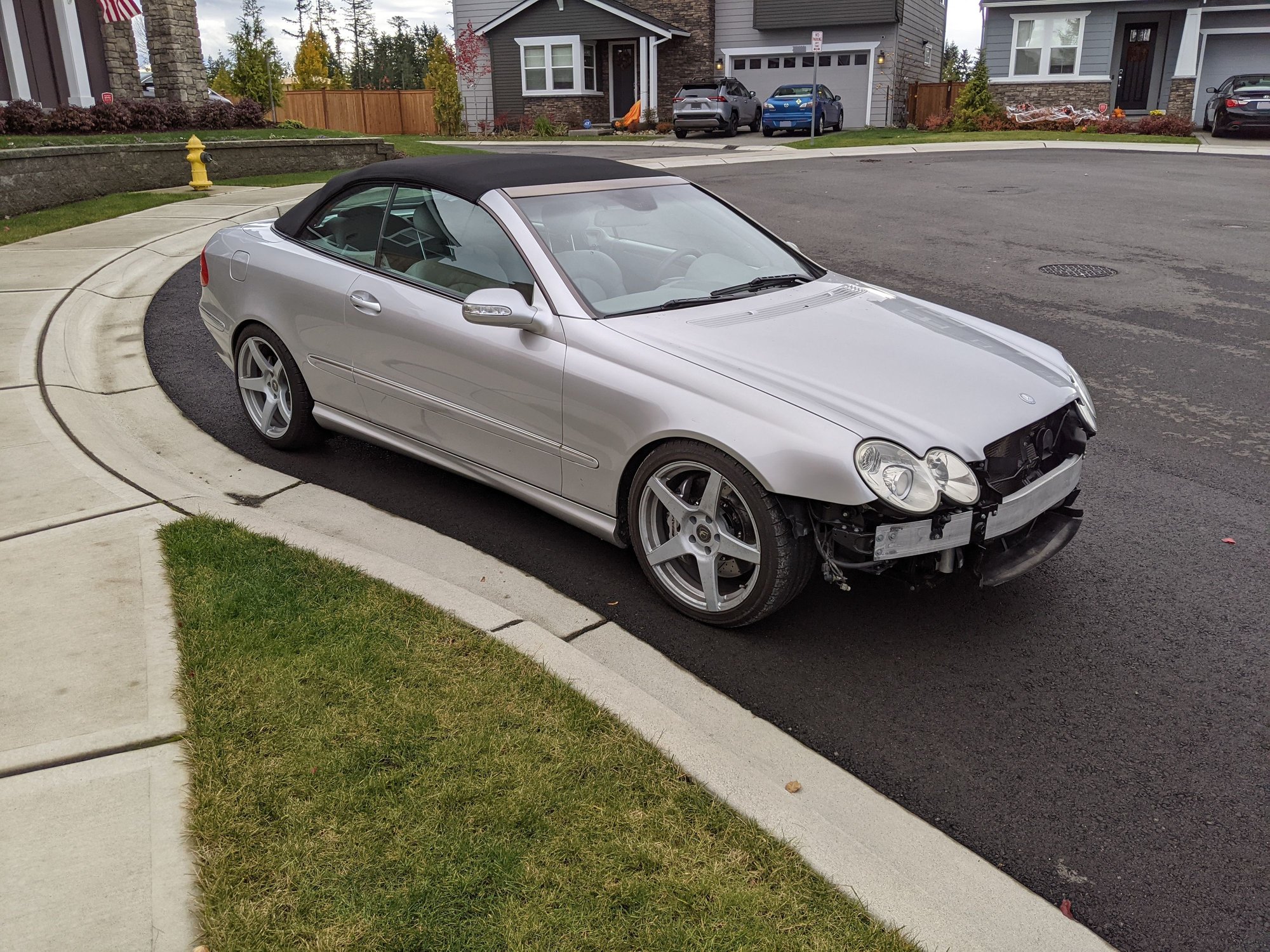 2004 Mercedes-Benz CLK500 - One of it's kind 2004 w209 convertible with 5.0 and 6 speed manual transmission - Used - VIN WDBTK65G14T004805 - 81,000 Miles - 8 cyl - 2WD - Manual - Convertible - Silver - Maple Valley, WA 98038, United States