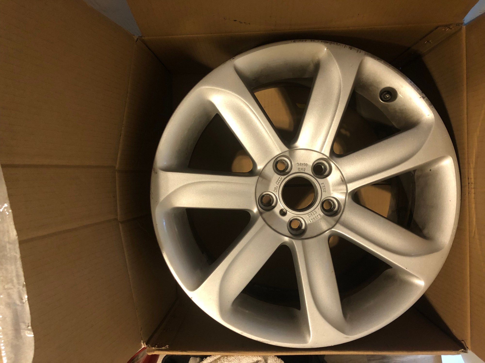 Wheels and Tires/Axles - 18 inch Audi TT wheels with center caps - Used - 2000 to 2019 Any Make All Models - Springfield, VA 22152, United States