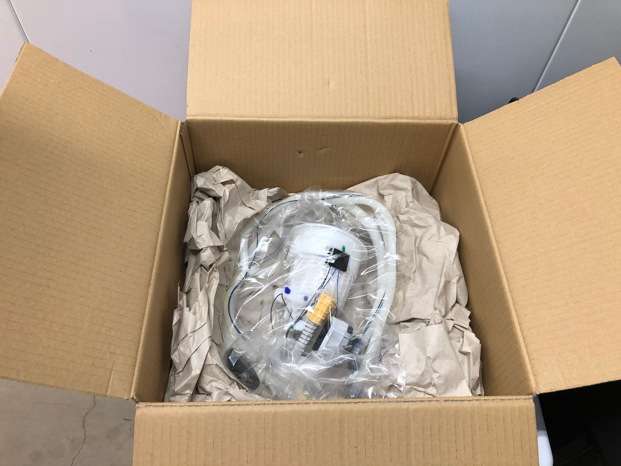 Engine - Intake/Fuel - W211 E63 AMG Fuel Pump - New In-Box - New - 2007 to 2011 Mercedes-Benz E63 AMG - Washington, DC 20001, United States