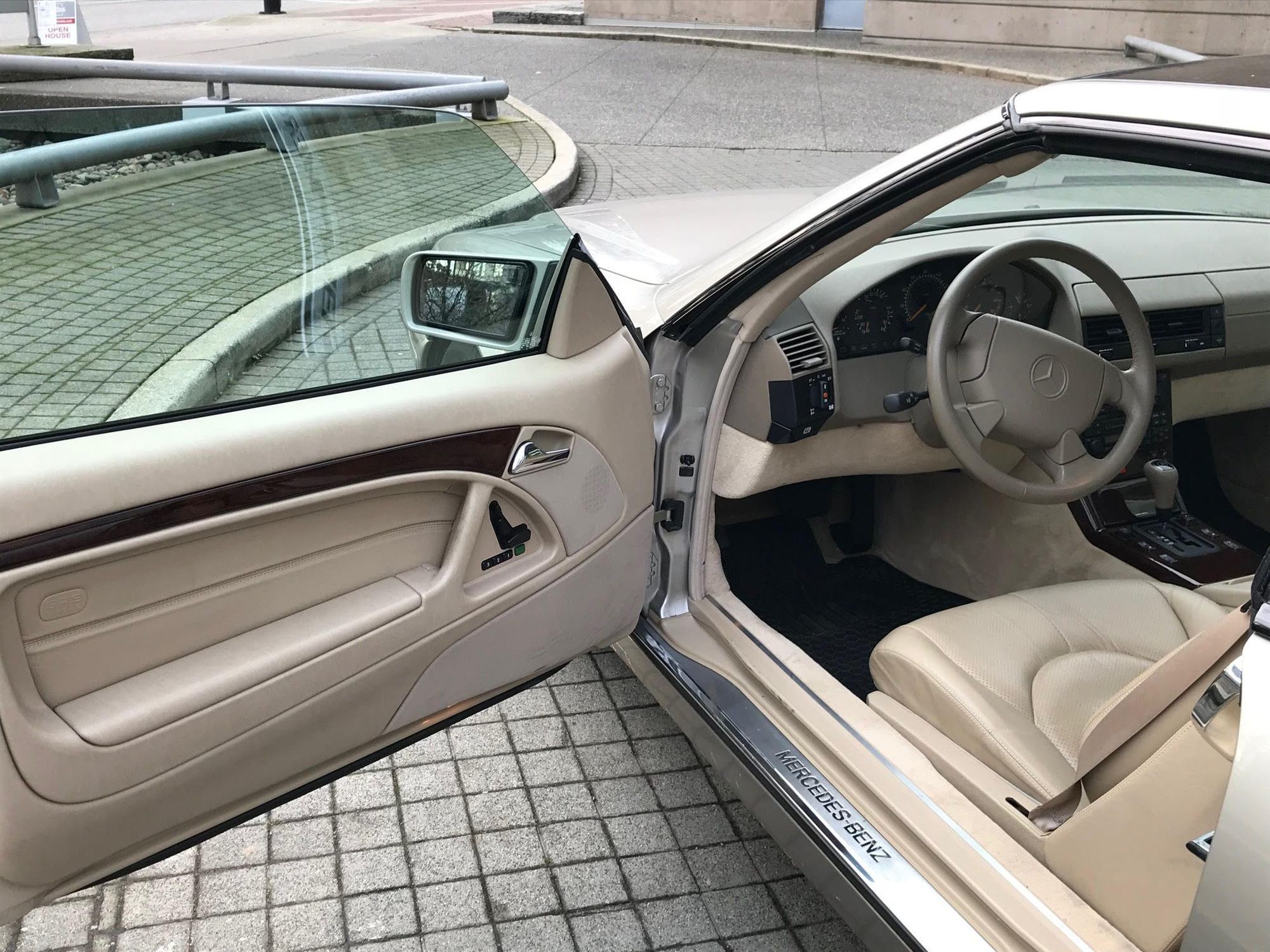 1998 Mercedes-Benz SL500 - 1998 Mercedes SL500 with Panoramic Glass Top - Used - VIN WDBFA67F0WF169623 - 32,000 Miles - 8 cyl - 2WD - Automatic - Convertible - Beige - Vancouver, BC V6B6J7, Canada