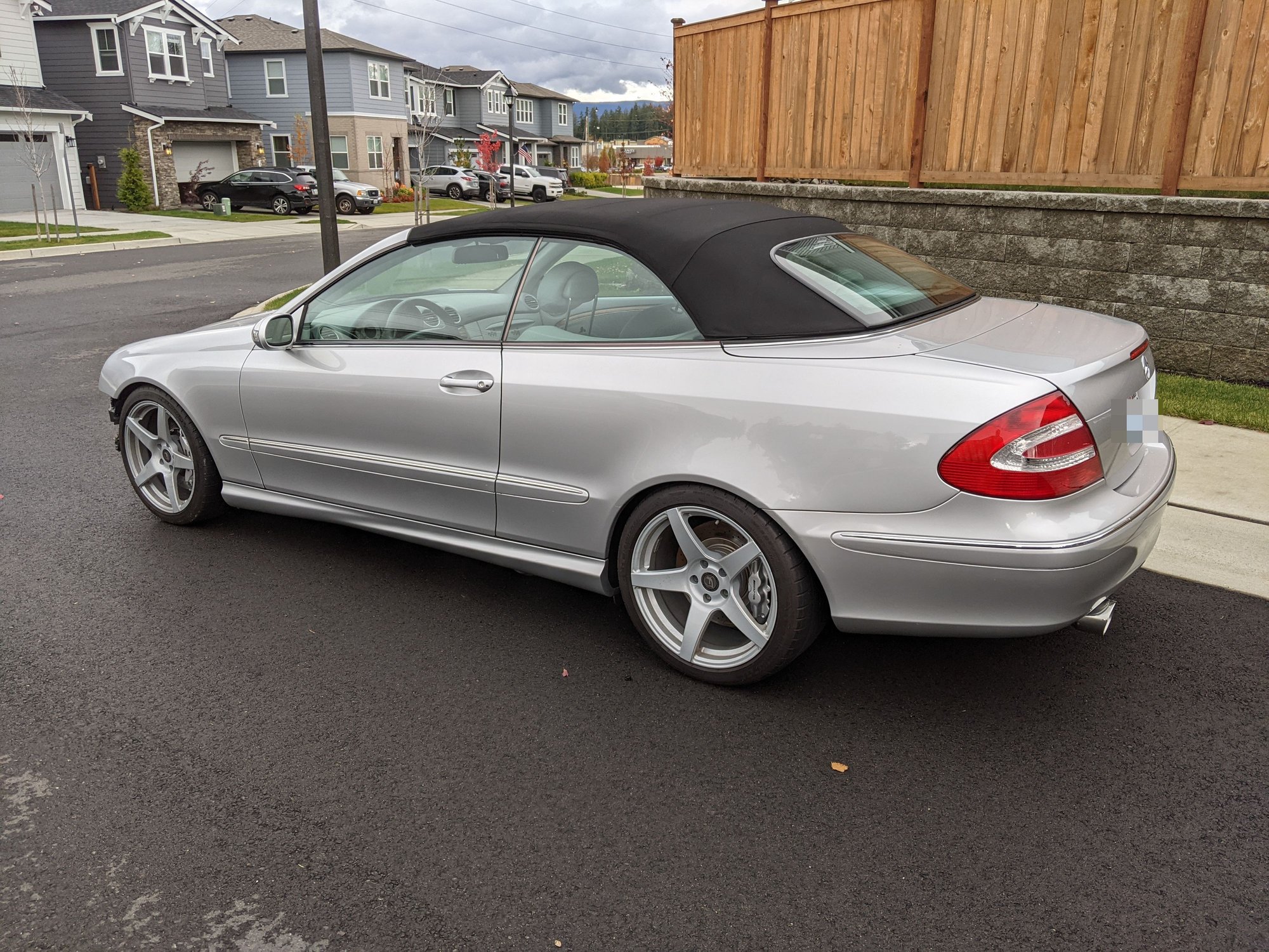 2004 Mercedes-Benz CLK500 - One of it's kind 2004 w209 convertible with 5.0 and 6 speed manual transmission - Used - VIN WDBTK65G14T004805 - 81,000 Miles - 8 cyl - 2WD - Manual - Convertible - Silver - Maple Valley, WA 98038, United States