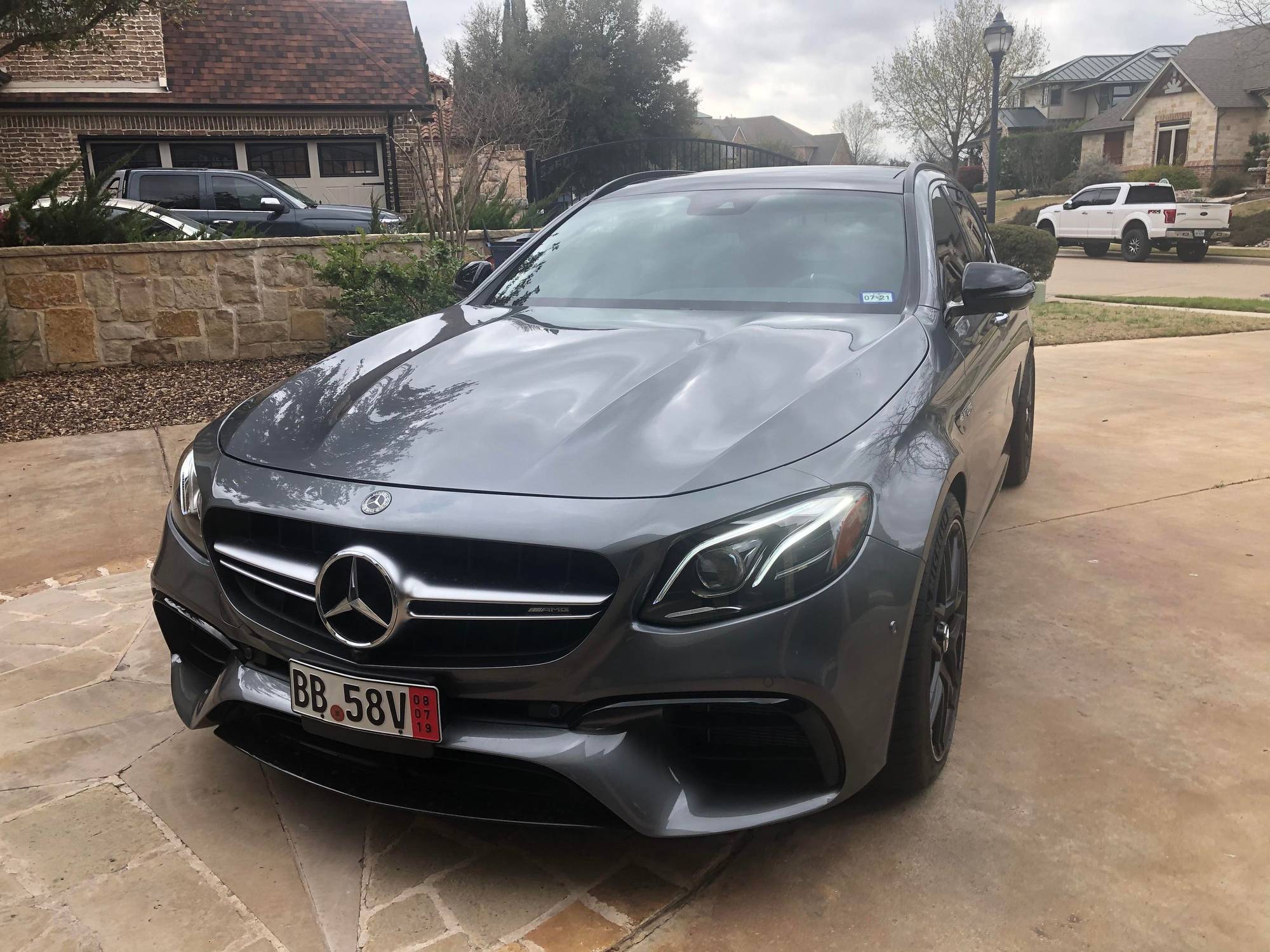 2019 Mercedes-Benz E63 AMG S - 2019 E63S Wagon - Used - VIN wddzh8kb8ka688488 - 5,500 Miles - 8 cyl - AWD - Automatic - Wagon - Gray - Frisco, TX 75036, United States