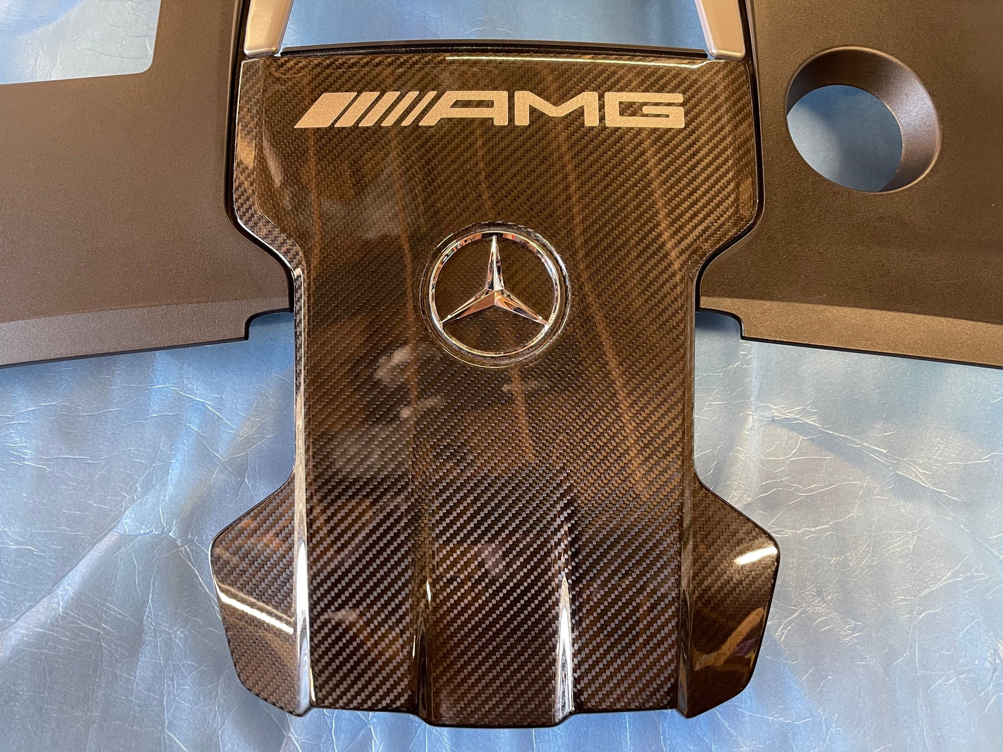 Miscellaneous - 2019 Mercedes-Benz e63 amg carbon fiber engine cover - Used - 2017 to 2021 Mercedes-Benz E63 AMG S - Sacramento, CA 95842, United States