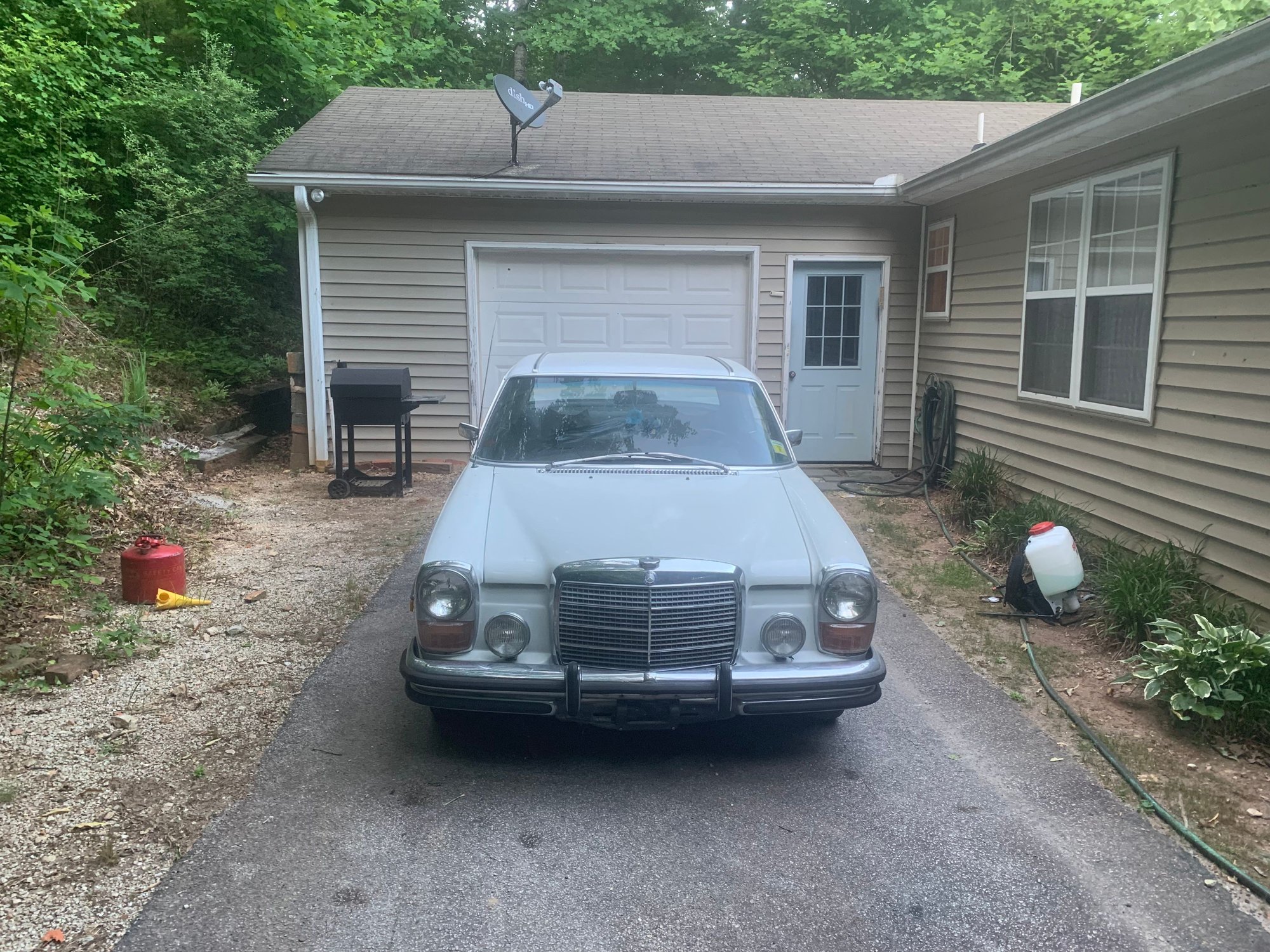 1973 Mercedes-Benz 280C - 1973 Mercedes Ben 280c - Used - VIN 11407312004512 - 78,683 Miles - 6 cyl - 2WD - Automatic - Coupe - White - Mtn Rest, SC 29664, United States