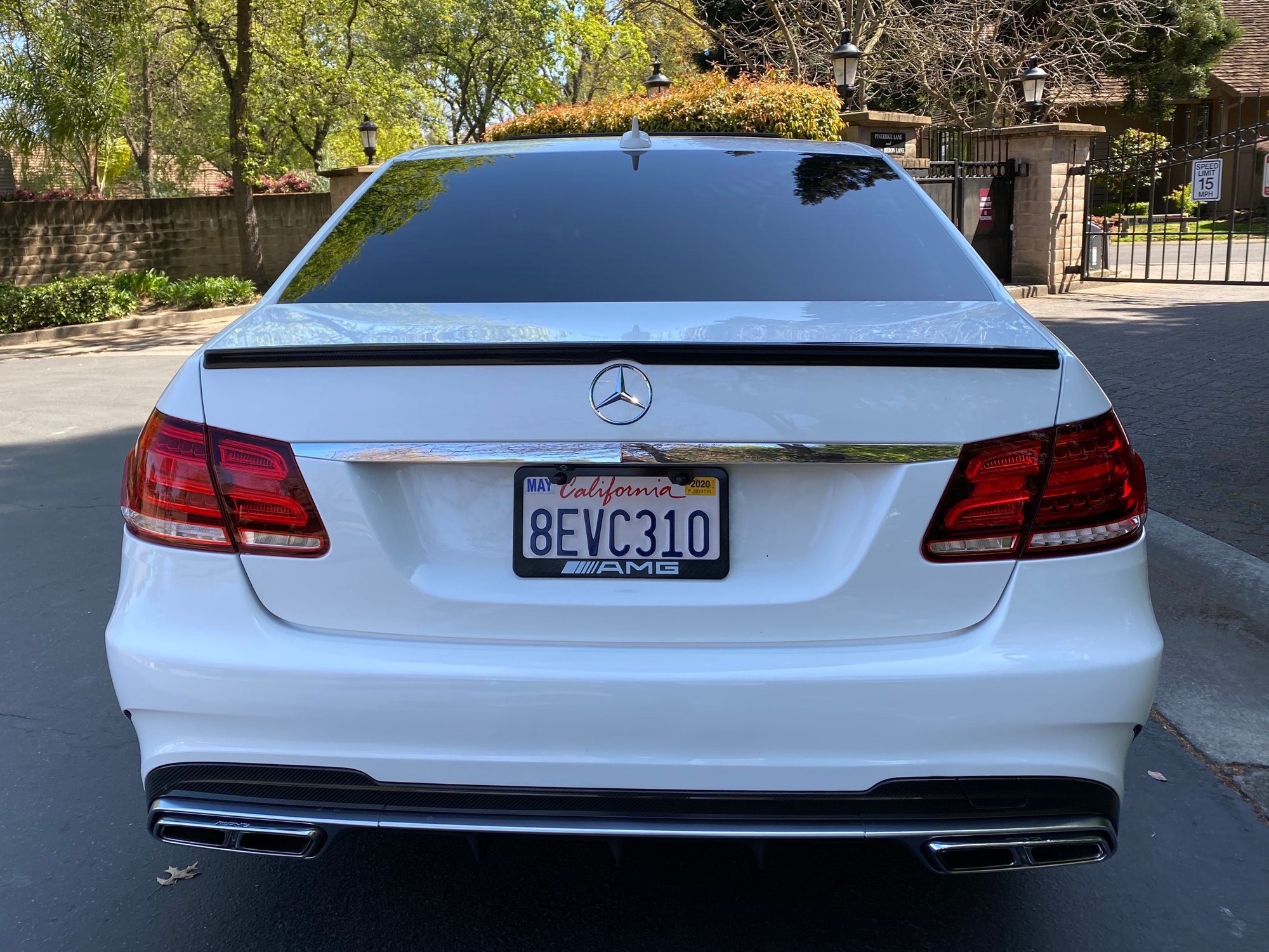 2014 Mercedes-Benz E550 - 2014 Mercedes-Benz E550 4matic - Used - VIN WDDHF9BB8EB053700 - 39,000 Miles - 8 cyl - 4WD - Automatic - Sedan - White - Sacramento, CA 95628, United States