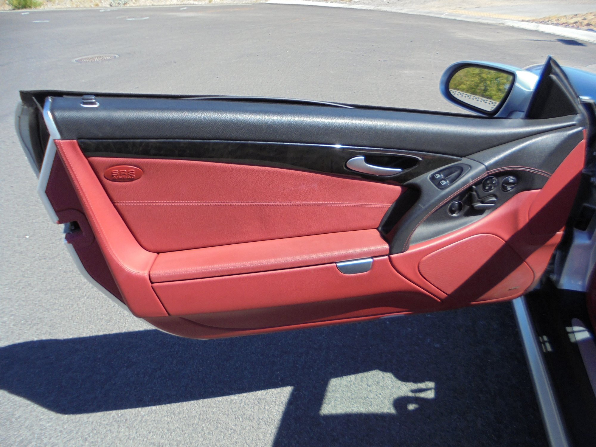 2006 Mercedes-Benz SL55 AMG - 2006 SL55 P030 31k Miles - New - VIN WDBSK74F46F115232 - 32,000 Miles - 8 cyl - 2WD - Convertible - Silver - Las Vegas, NV 89149, United States