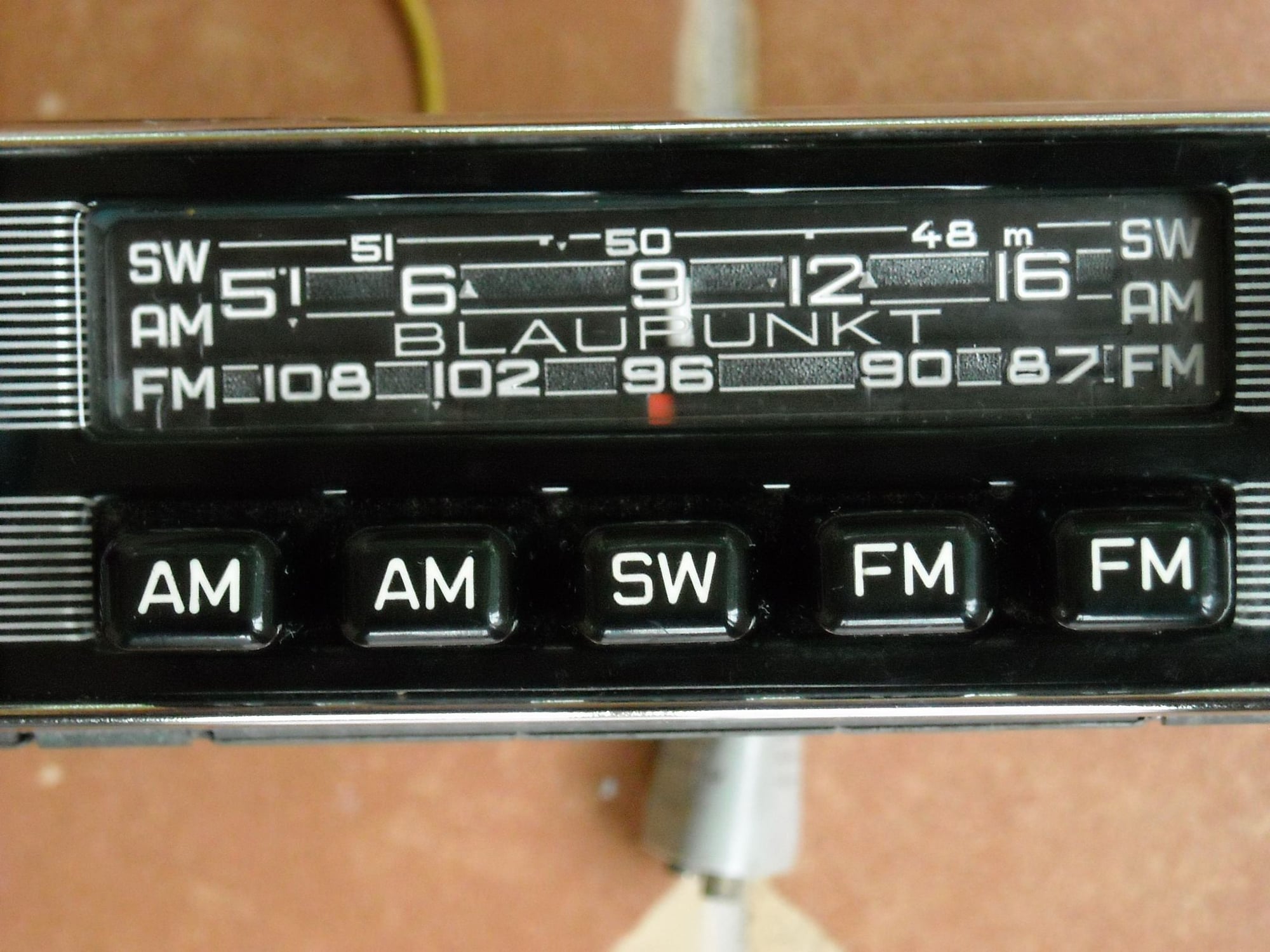 Audio Video/Electronics - Blaupunkt Frankfurt US (S) model 1968-1969 Z serial number - 3 band version. - Used - Ny, NY 10101, United States