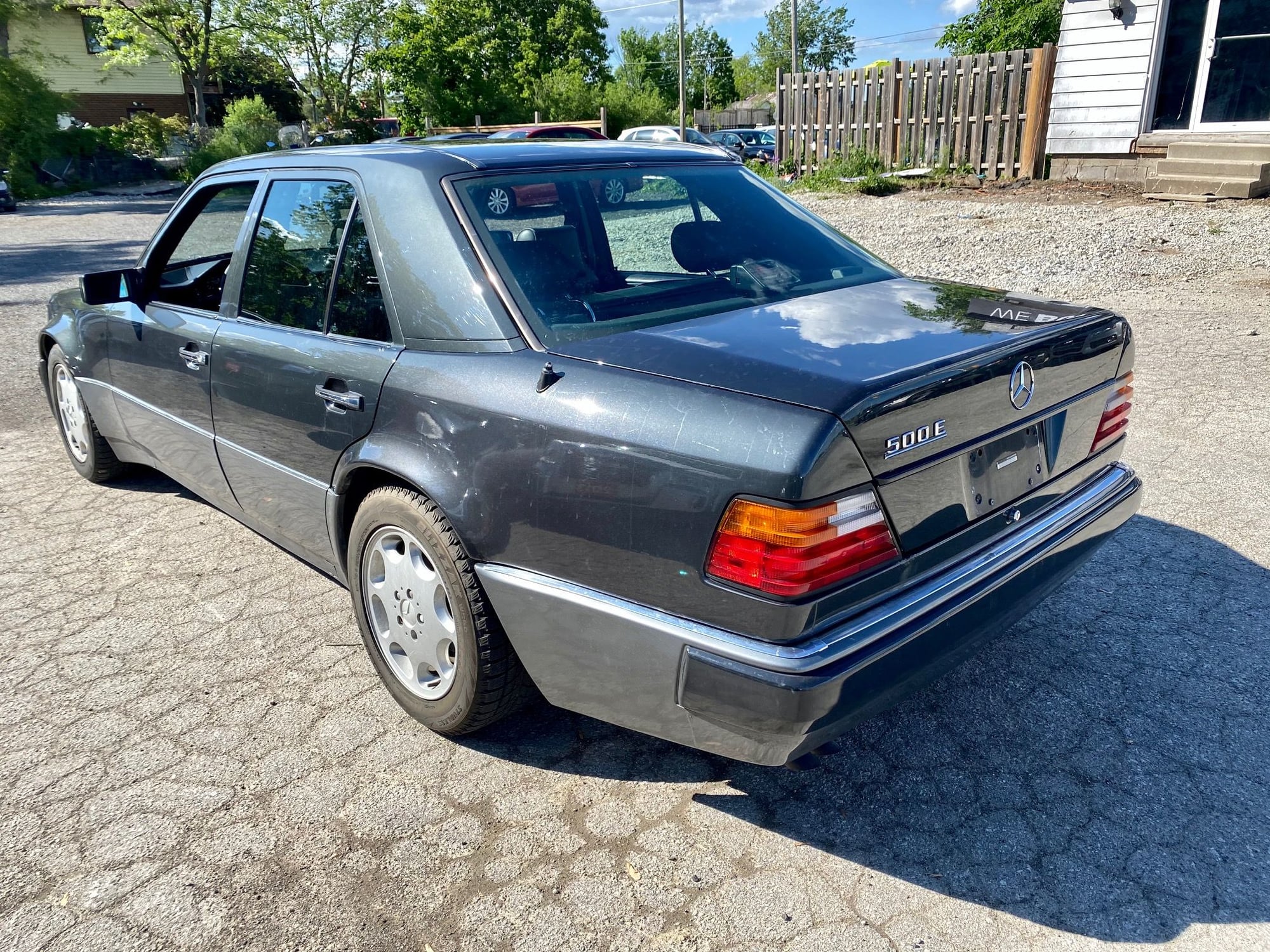 1992 Mercedes-Benz 500E - 1992 Mercedes Benz 500E sedan - Used - VIN WDBEA36E5NB793829 - 164,357 Miles - 8 cyl - 2WD - Automatic - Sedan - Black - Oakville, ON L6M2X3, Canada