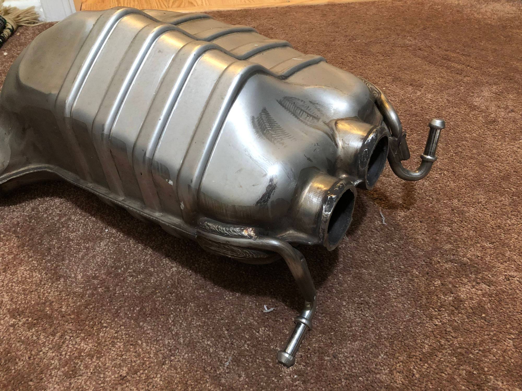 Engine - Exhaust - OEM Mercedes W204 2012 C63 AMG Mufflers 2044901901 - Used - 2009 to 2014 Mercedes-Benz C63 AMG - Schaumburg, IL 60193, United States