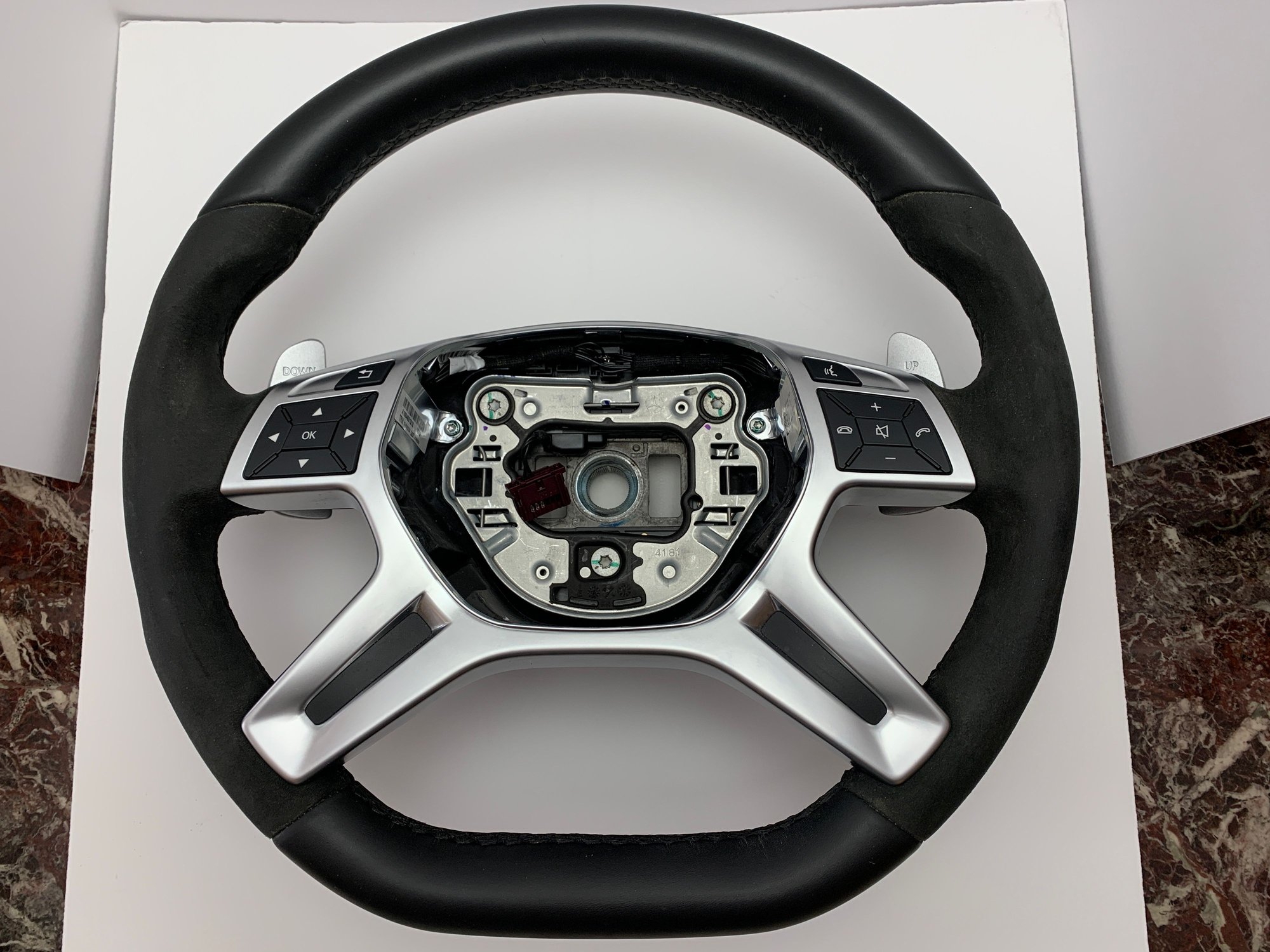 Steering/Suspension - MERCEDES AMG W166 ML63 X166 GL63 OEM FLAT BOTTOM STEERING WHEEL A1664601018 9G60 - Used - 2013 to 2018 Mercedes-Benz G550 - 2013 to 2016 Mercedes-Benz GL550 - 2012 to 2014 Mercedes-Benz ML550 - Bradenton, FL 34202, United States