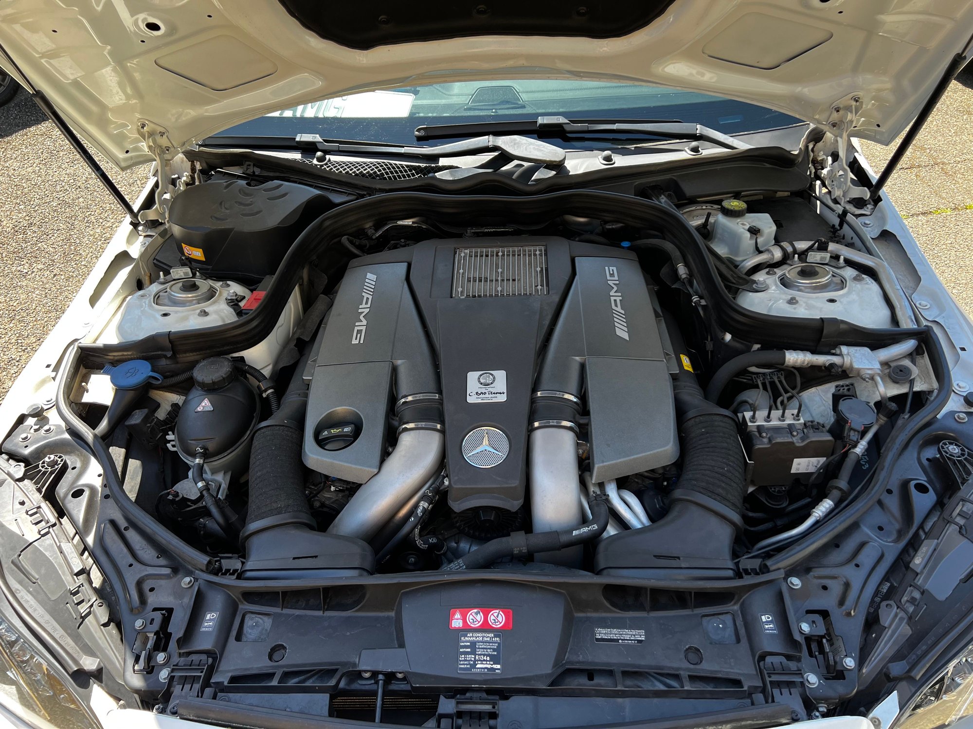 2014 Mercedes-Benz E63 AMG S - 2014 Mercedes E63 AMG-S - Used - VIN WDDHF7GB5EB049519 - 60,000 Miles - 8 cyl - White - Seattle, WA 98168, United States