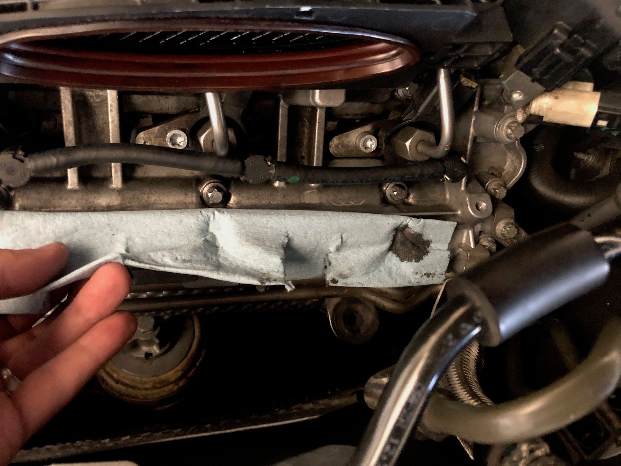 OM642 mystery oil leak near fuel injectors Forums
