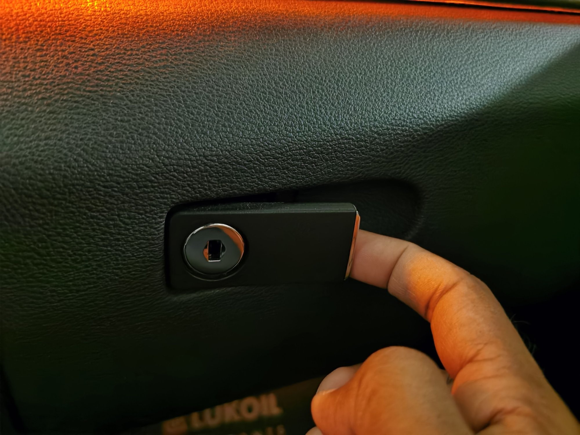 Glove box lever won't engage Forums