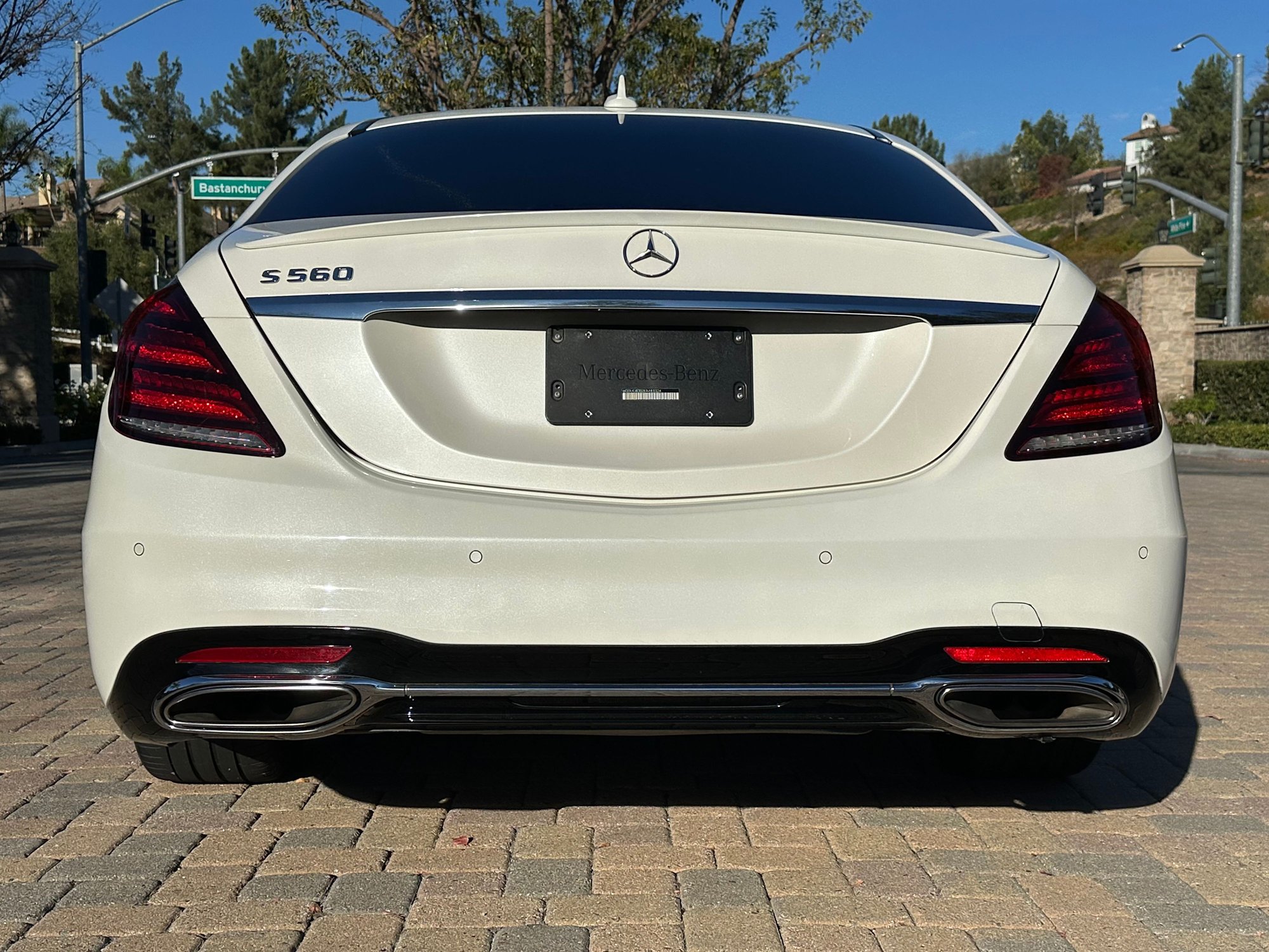 2019 Mercedes-Benz S560 - 2019 Mercedes-Benz S-Class S 560 Sedan 4D - Used - VIN WDDUG8DB2KA483324 - 53,500 Miles - 8 cyl - 2WD - Automatic - Sedan - White - Huntington Beach, CA 92646, United States