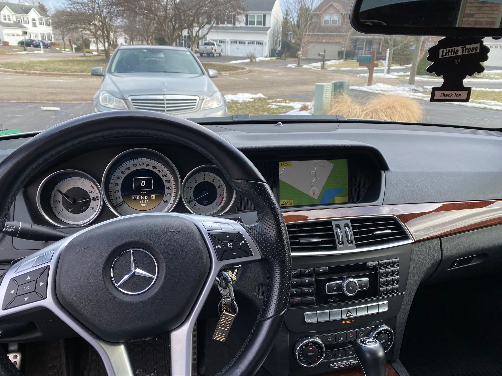 2012 Mercedes-Benz C350 - Low mileage 2012 c350 (blue efficiency) 4matic - Used - VIN WDDGJ8JB1CF907633 - 68,000 Miles - 6 cyl - AWD - Automatic - Coupe - Silver - Lindenhurst, IL 60046, United States