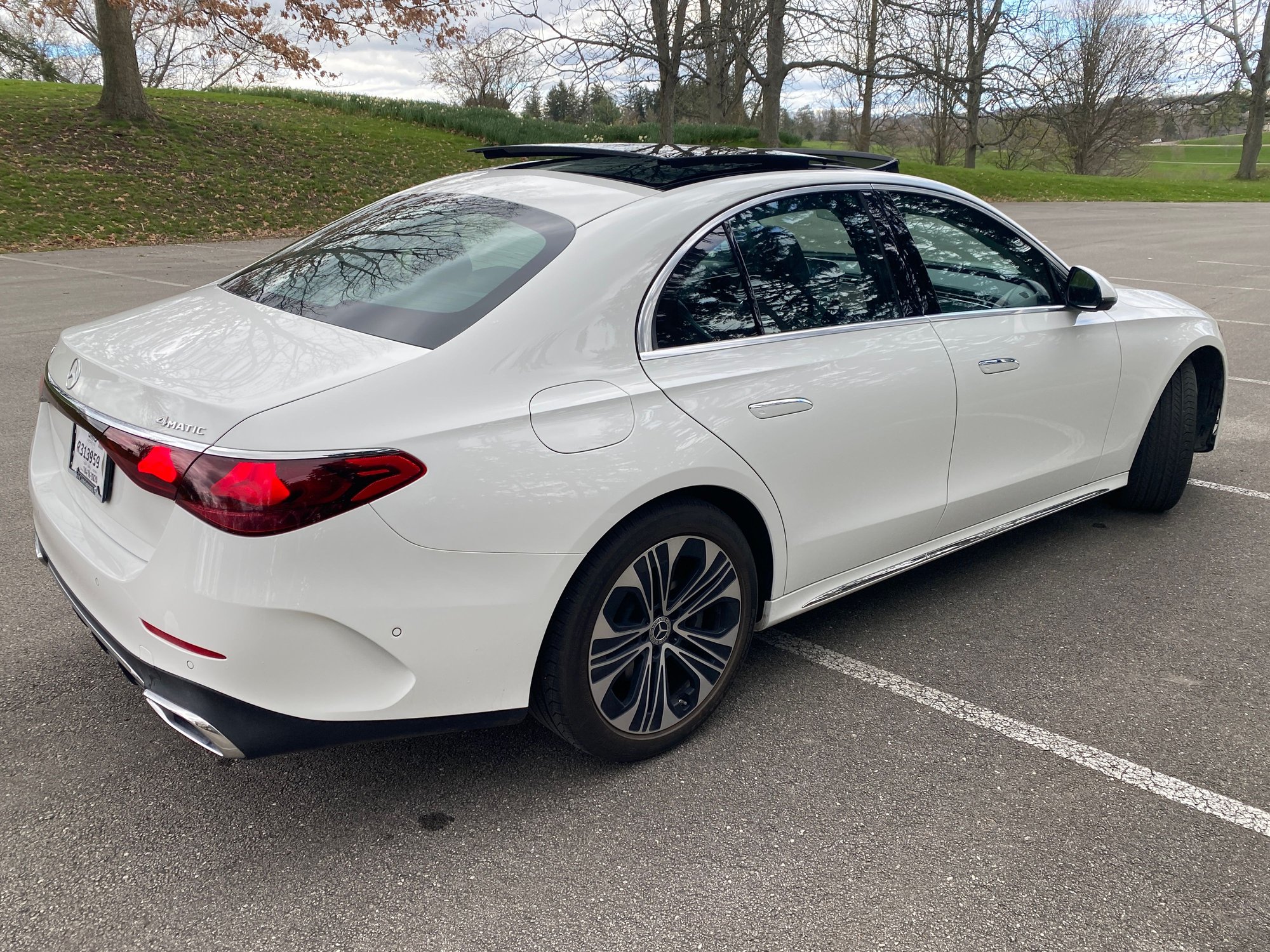 2024 Mercedes-Benz E-Class - 2024 E350 4Matic - Used - VIN W1KLF4HB1RA022854 - 2,250 Miles - 4 cyl - AWD - Automatic - Sedan - White - Wheeling, WV 26003, United States