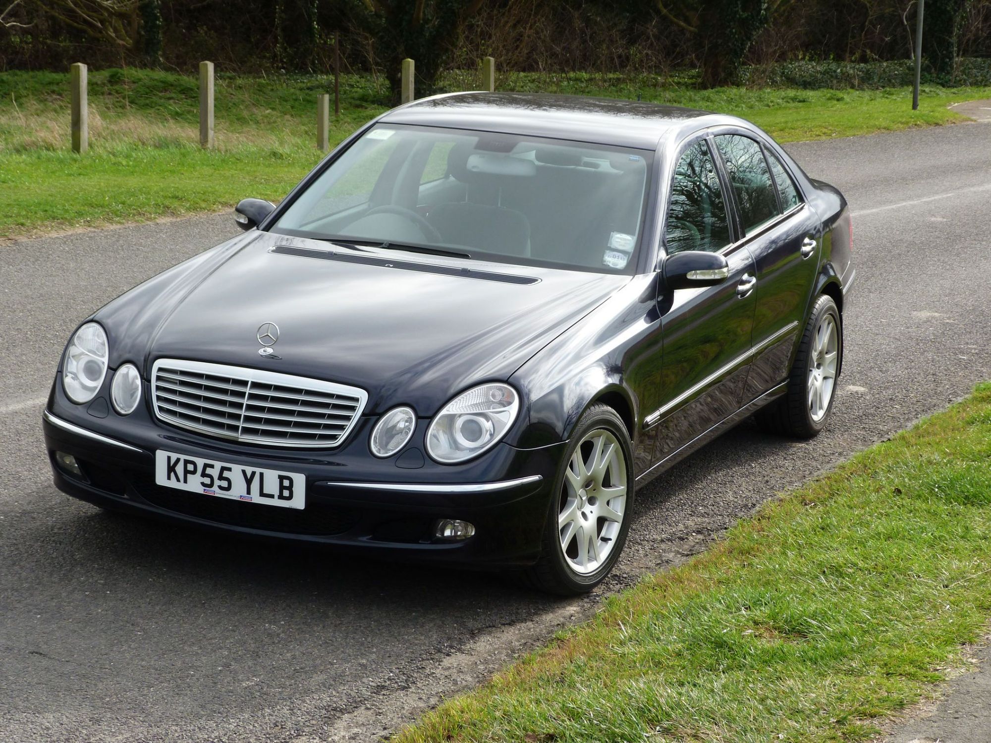 The Mercedes W211 deserves some love : r/carporn