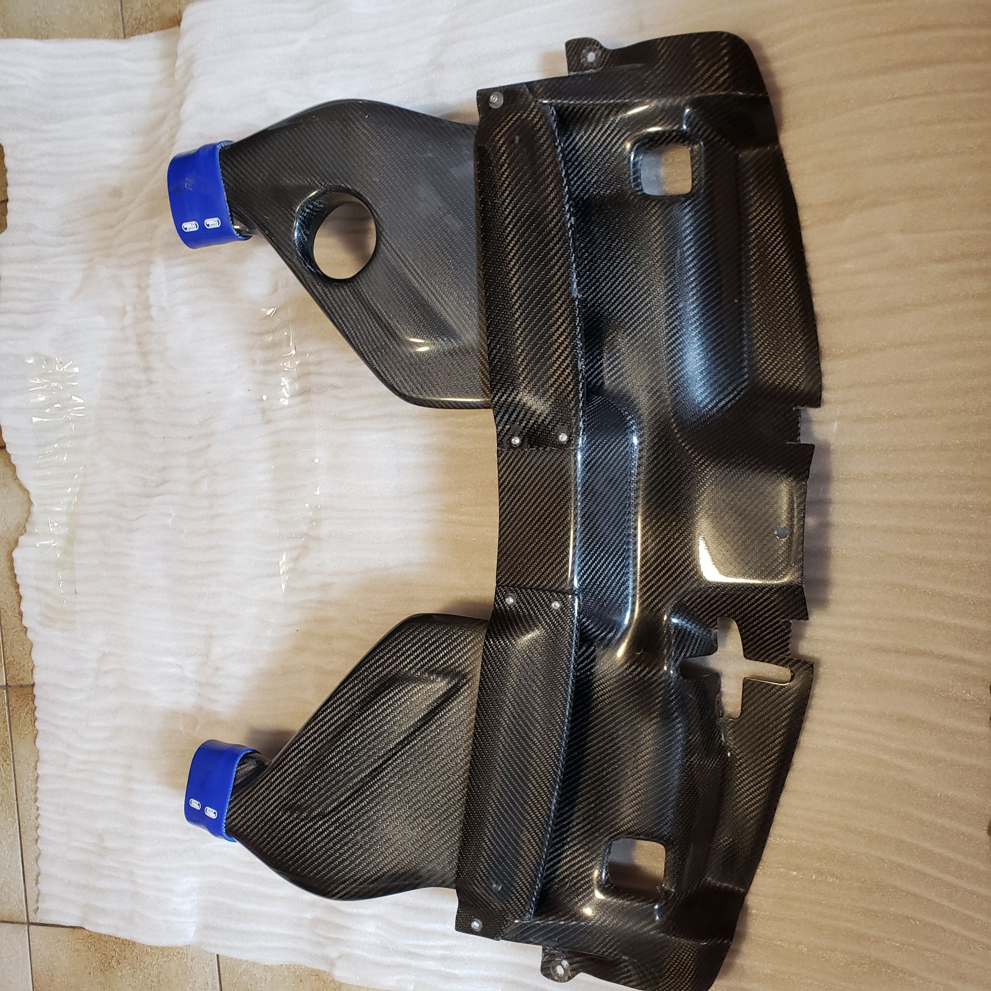 Engine - Intake/Fuel - w204 c63 ram air CF intake - Used - 2008 to 2013 Mercedes-Benz C63 AMG - Staten Island, NY 10306, United States