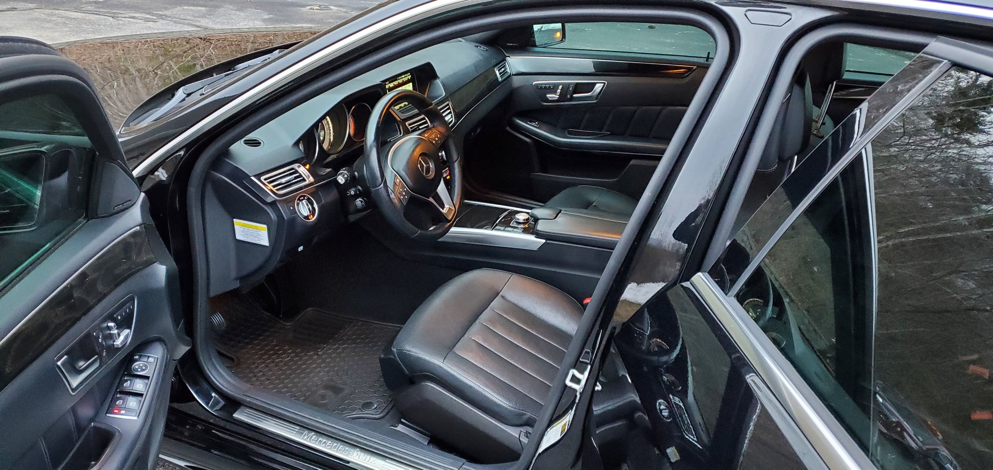 2014 Mercedes-Benz E550 - 2014 E550 - Used - VIN WDDHF9BB2EA941414 - 108,000 Miles - 8 cyl - AWD - Sedan - Black - Pelham, NH 03076, United States