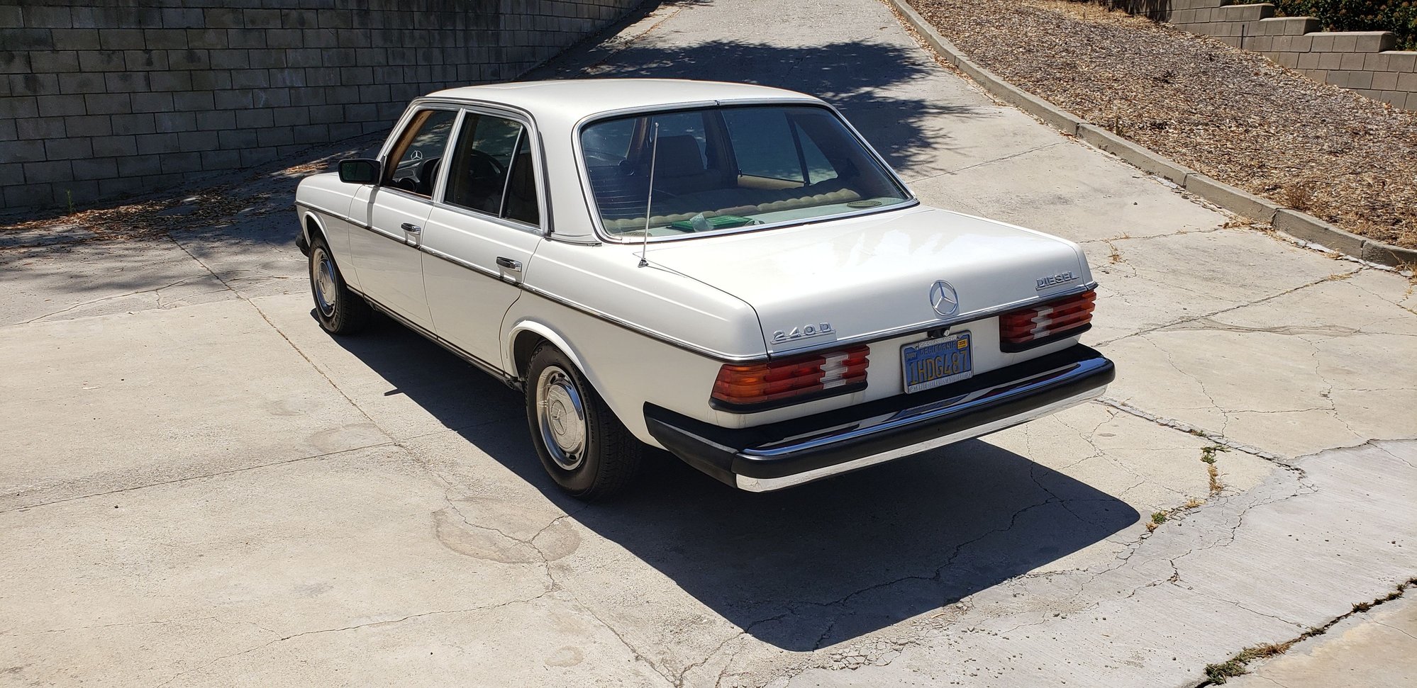 1983 Mercedes-Benz 240D - 1983 Mercedes 240D - Beautiful California Car - Used - VIN WDBAB23AXDB401174 - 4 cyl - 2WD - Automatic - Sedan - White - Hacienda Heights, CA 91745, United States