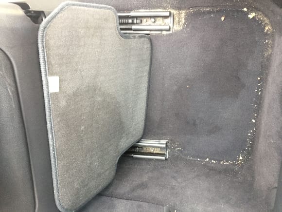 Right rear passenger footwell