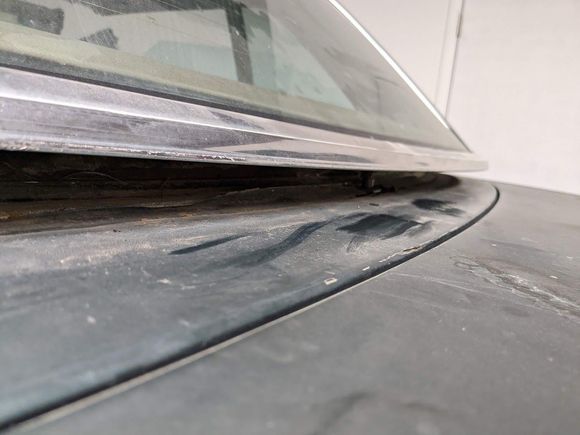 hardtop won't quite unlatch