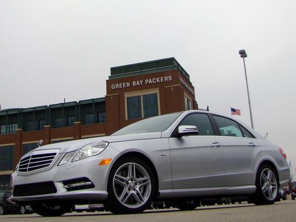 Lambeau Field and a 2012 E550