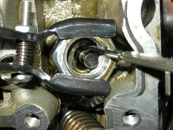 removing valve spring collars