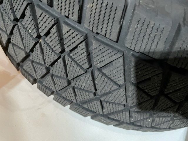 Wheels and Tires/Axles - X164 GL450/GL550 WINTER SNOW TIRE AND WHEEL SET - Used - 2007 to 2016 Mercedes-Benz GL450 - Long Grove, IL 60060, United States