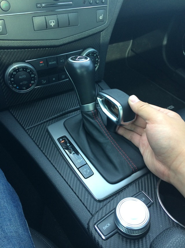 The Tuning-Shop Ltd for Mercedes C-Class W203 01-03 Automatic Gear Knob +  Shift Boot Leather Model 9