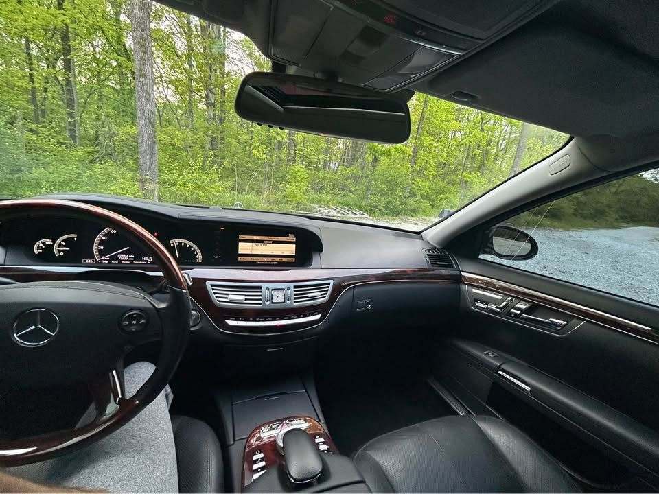 2008 Mercedes-Benz S550 - *Clean Title & Low Mileage* 2007 S550 - Used - VIN WDDNG71X07A131901 - 73,000 Miles - 8 cyl - 2WD - Automatic - Sedan - Black - Indianapolis, IN 46032, United States