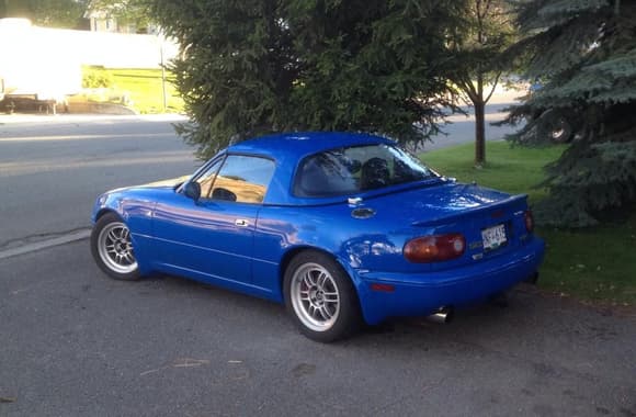 Freshly painted hardtop . Ready for the winter it'll never be driven in.