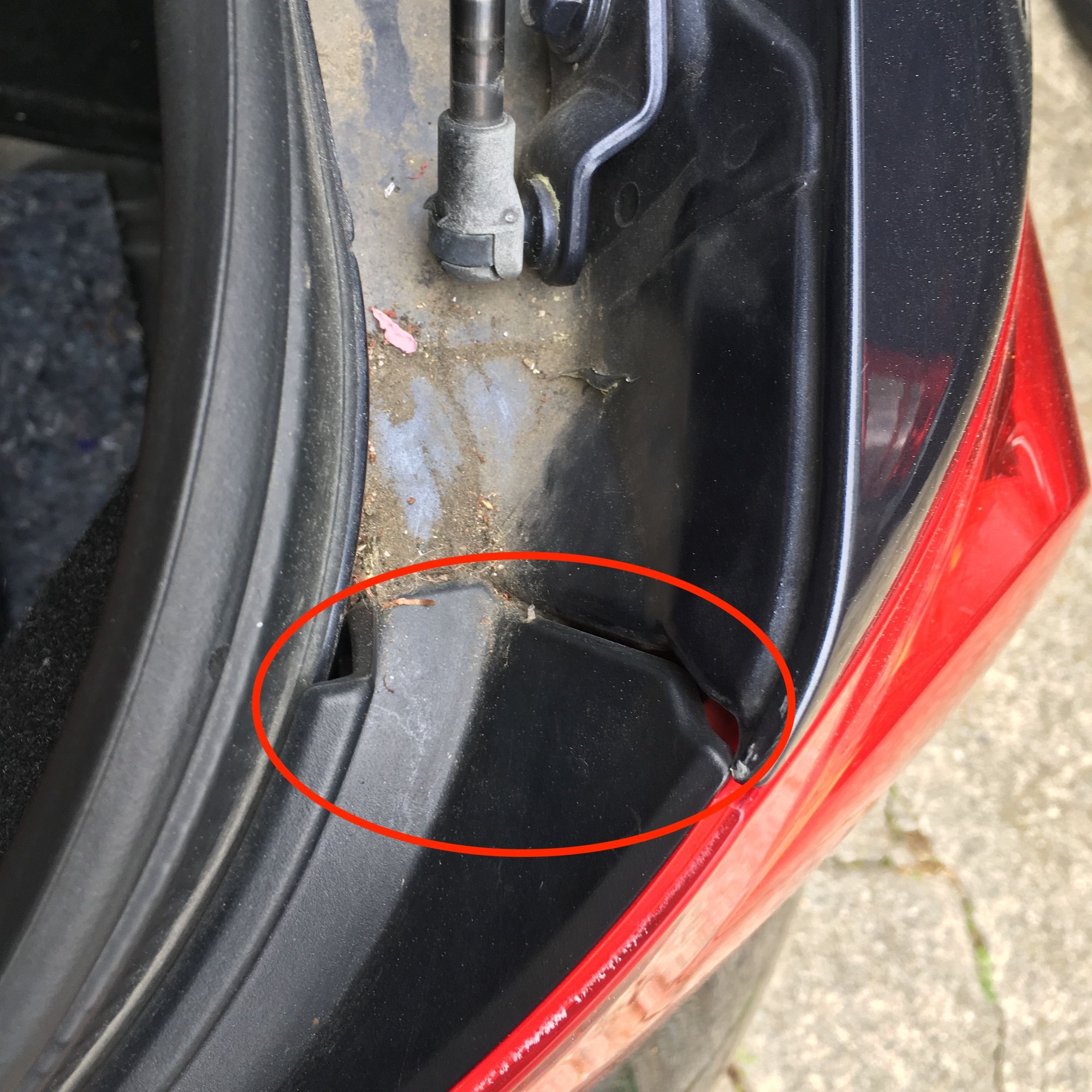 Standing water in trunk (how to seal & drain) MyG37