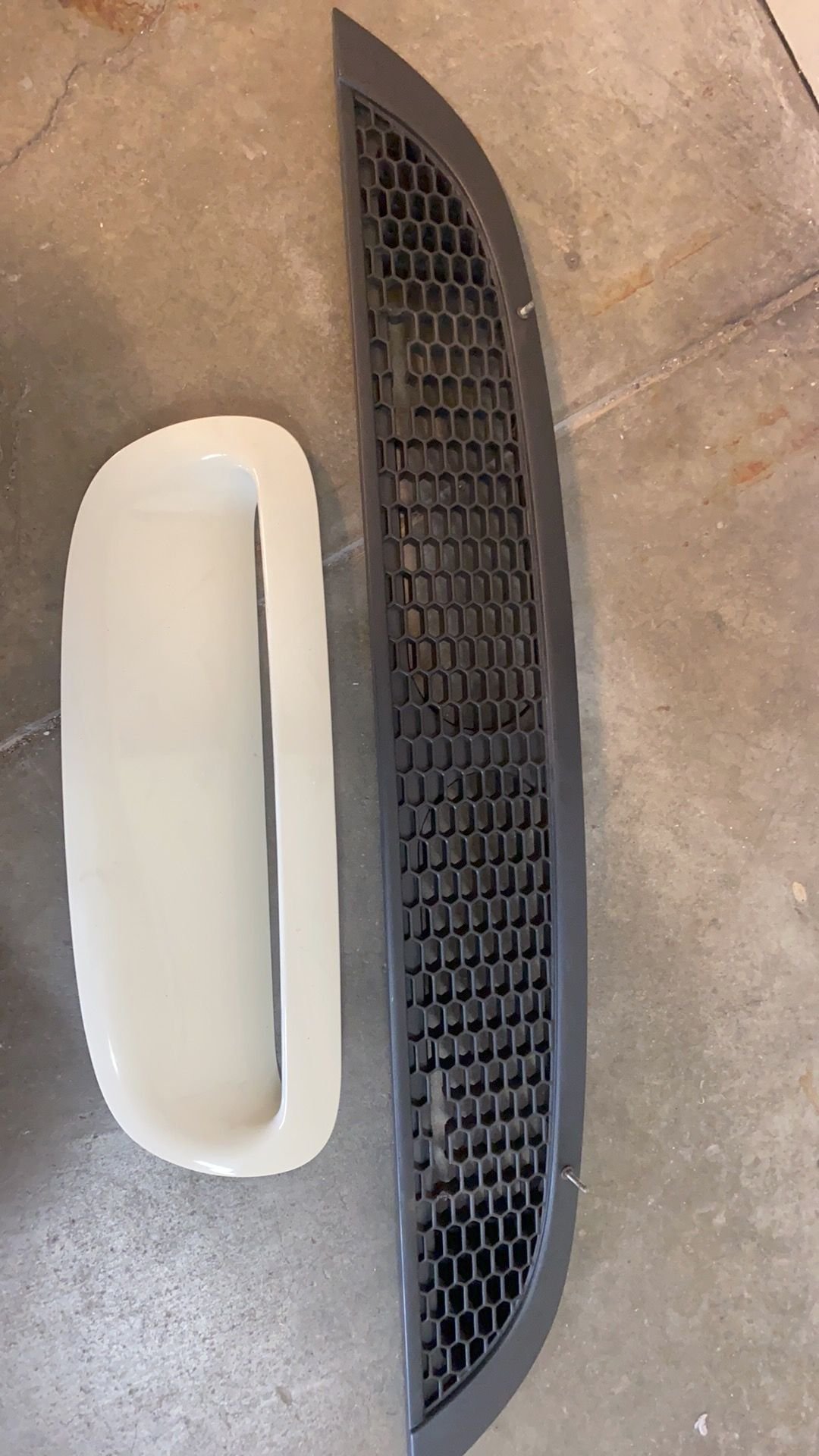 Exterior Body Parts - R53 upper aero grill, chrome side mirror, pepper white hood scoop - Used - 0  All Models - South San Francisco, CA 94080, United States