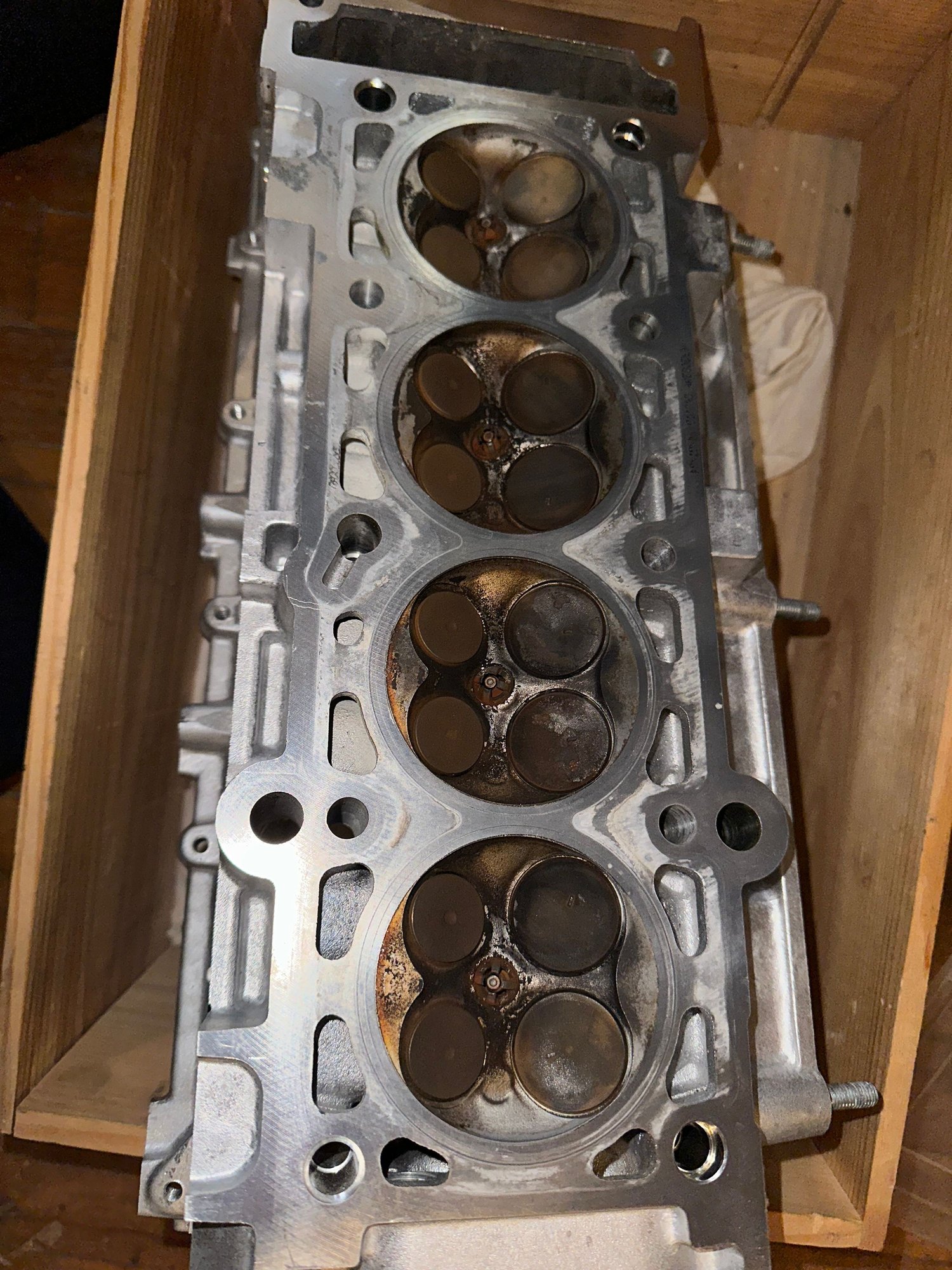 Engine - Internals - W11 (R53-R52S) Cylinder Head Take off - Used - 2002 to 2008 Mini R53: "Mk I" Mini Cooper S - Montreal, QC H3H2J2, Canada