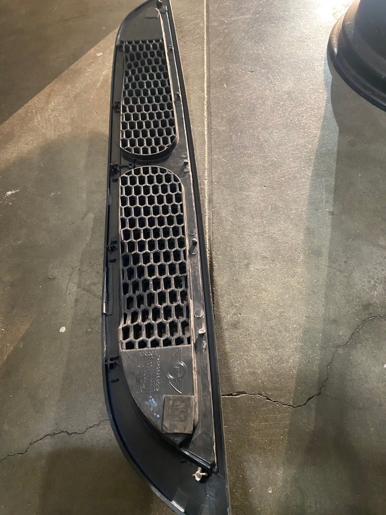 Exterior Body Parts - Aero top grill r53 - Used - 0  All Models - South San Francisco, CA 94080, United States