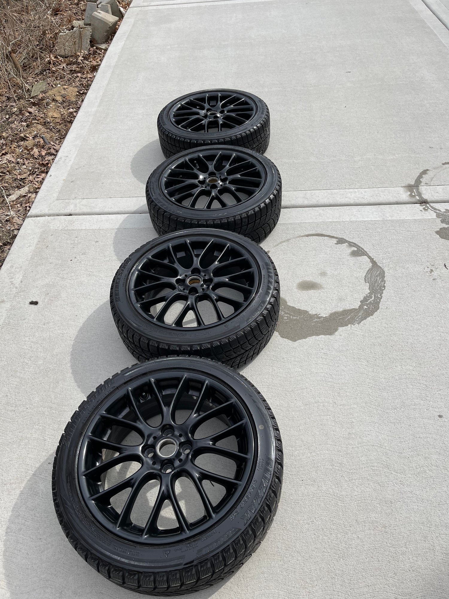 Wheels and Tires/Axles - 17” Challenge Wheels with Blizzaks - Used - 2011 to 2013 Mini Cooper - Willow Springs, IL 60480, United States