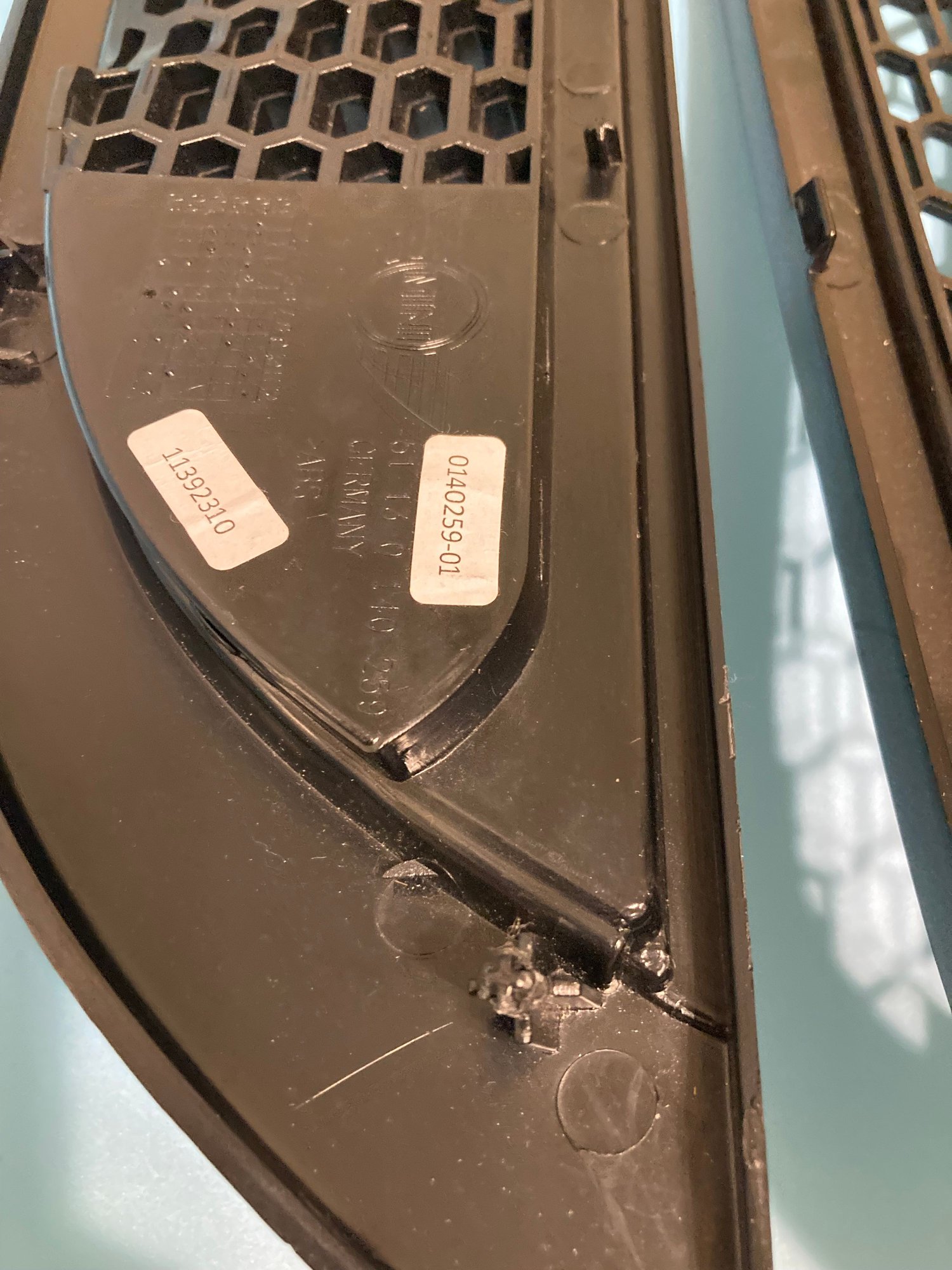 Exterior Body Parts - Genuine Aero Grilles R50/52/53/GP1 - New - -1 to 2026  All Models - Brockton, MA 02302, United States