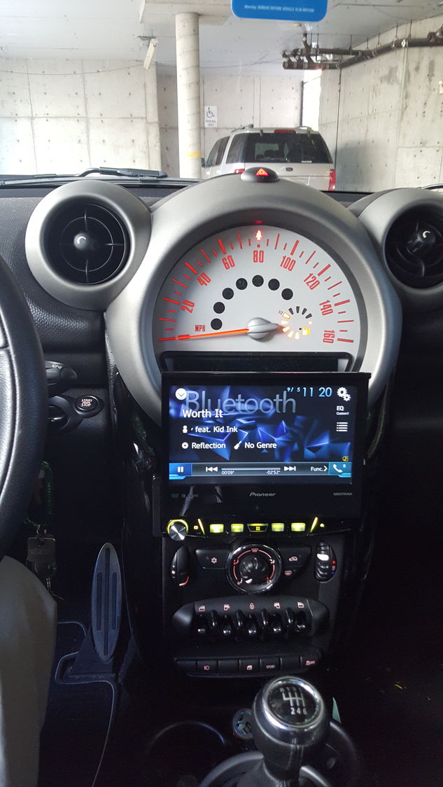 Countryman R60 Aftermarket Stereo - North American Motoring