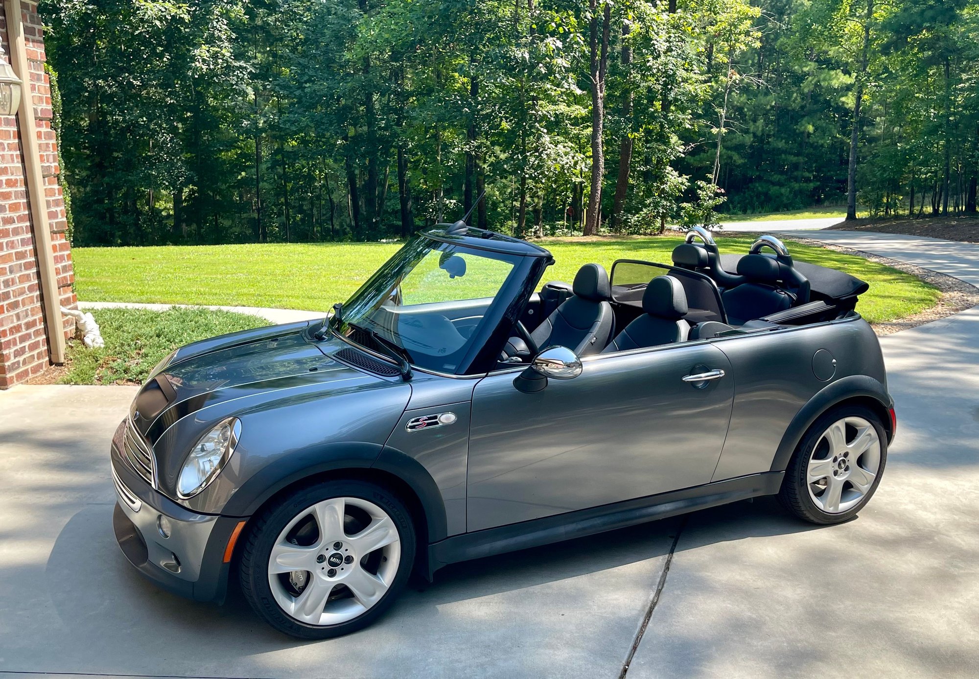 2007 Mini R52: "Mk I" Mini Convertible - 2007 Mini Cooper S - Used - VIN WMWRH33557TJ44951 - 4 cyl - 2WD - Manual - Convertible - Gray - Hickory, NC 28602, United States