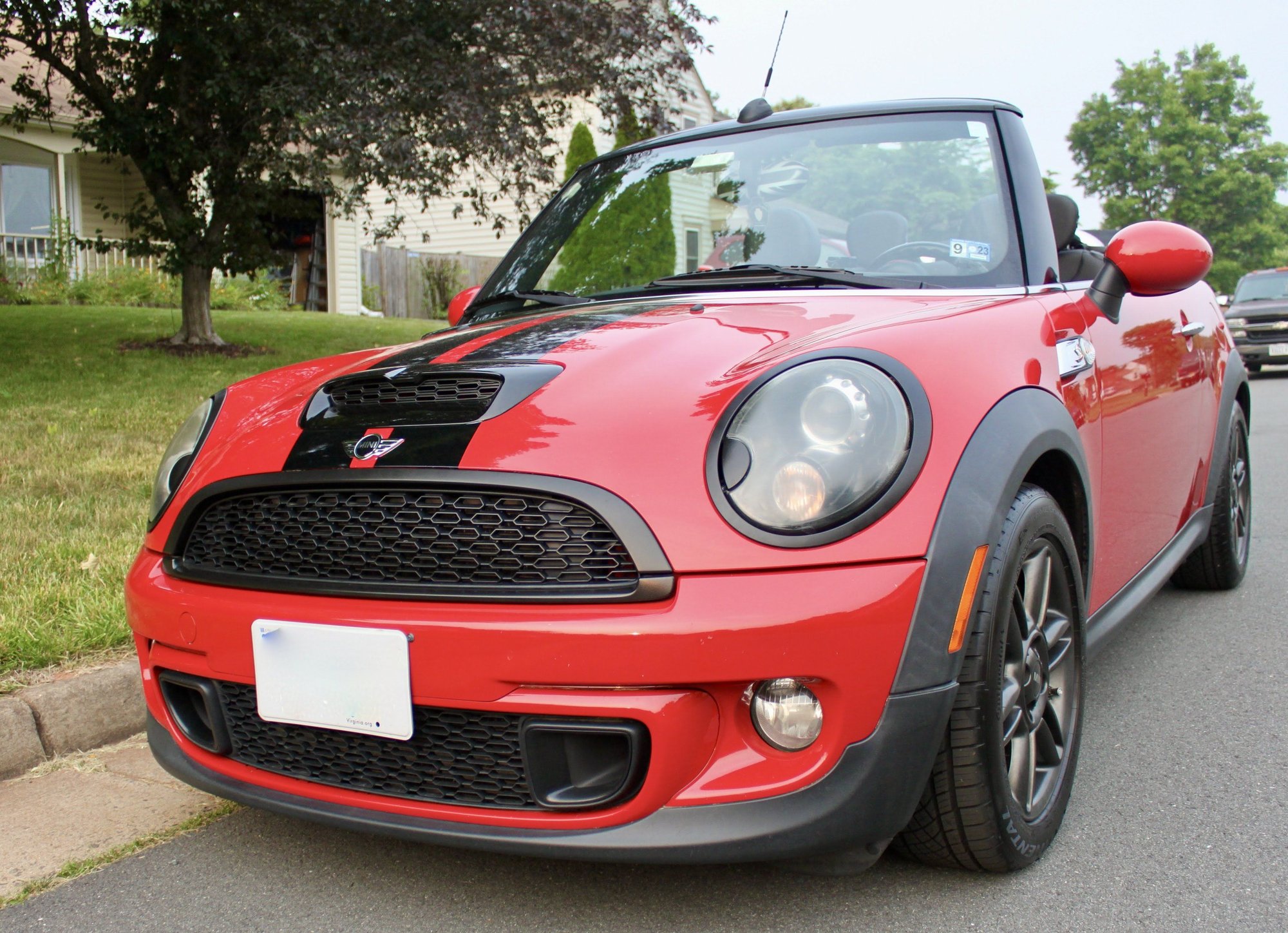 2011 Mini R57: "Mk II" Mini Convertible - 2011 Cooper S Cabriolet 6MT for sale - Used - VIN WMWZP3C5XBTX83841 - 133,000 Miles - 4 cyl - 2WD - Manual - Convertible - Red - Sterling, VA 20165, United States