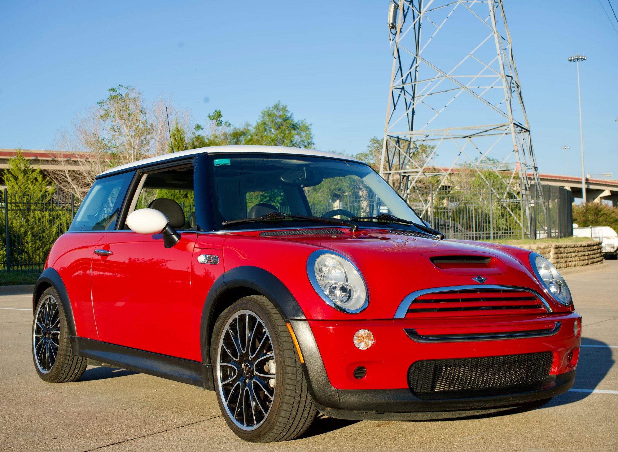 2005 Mini R53: "Mk I" Mini Cooper S - 2005 MINI Cooper S - Used - VIN WMWRE33535TL11619 - 84,800 Miles - 4 cyl - 2WD - Manual - Hatchback - Red - Richardson, TX 75080, United States