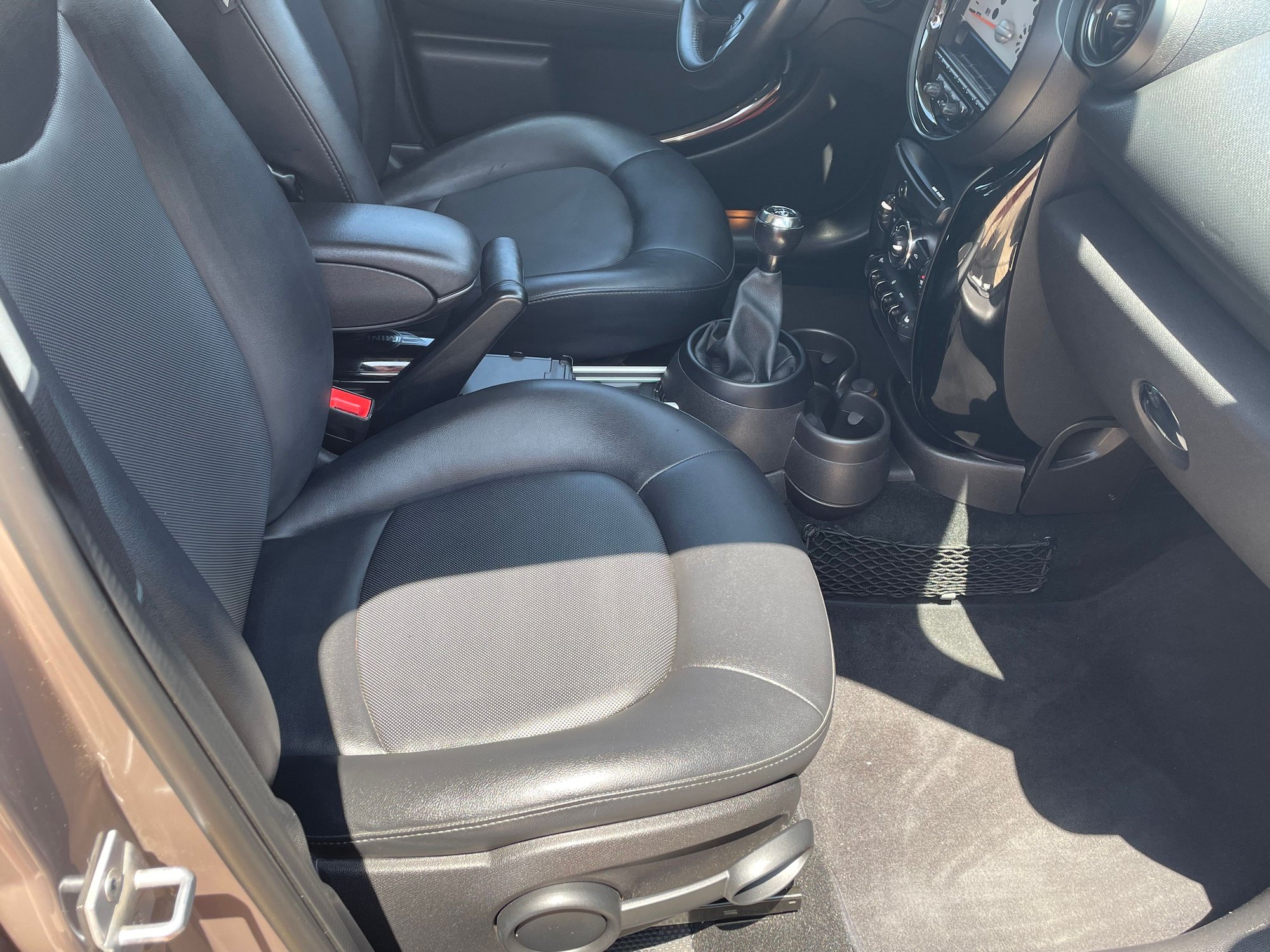 2014 Mini R60: Countryman - Cocoa Countryman - Fuel Efficient Manual - Used - VIN WMWZB3C56EWM31986 - 80,312 Miles - 4 cyl - 2WD - Manual - Brown - San Diego, CA 92106, United States