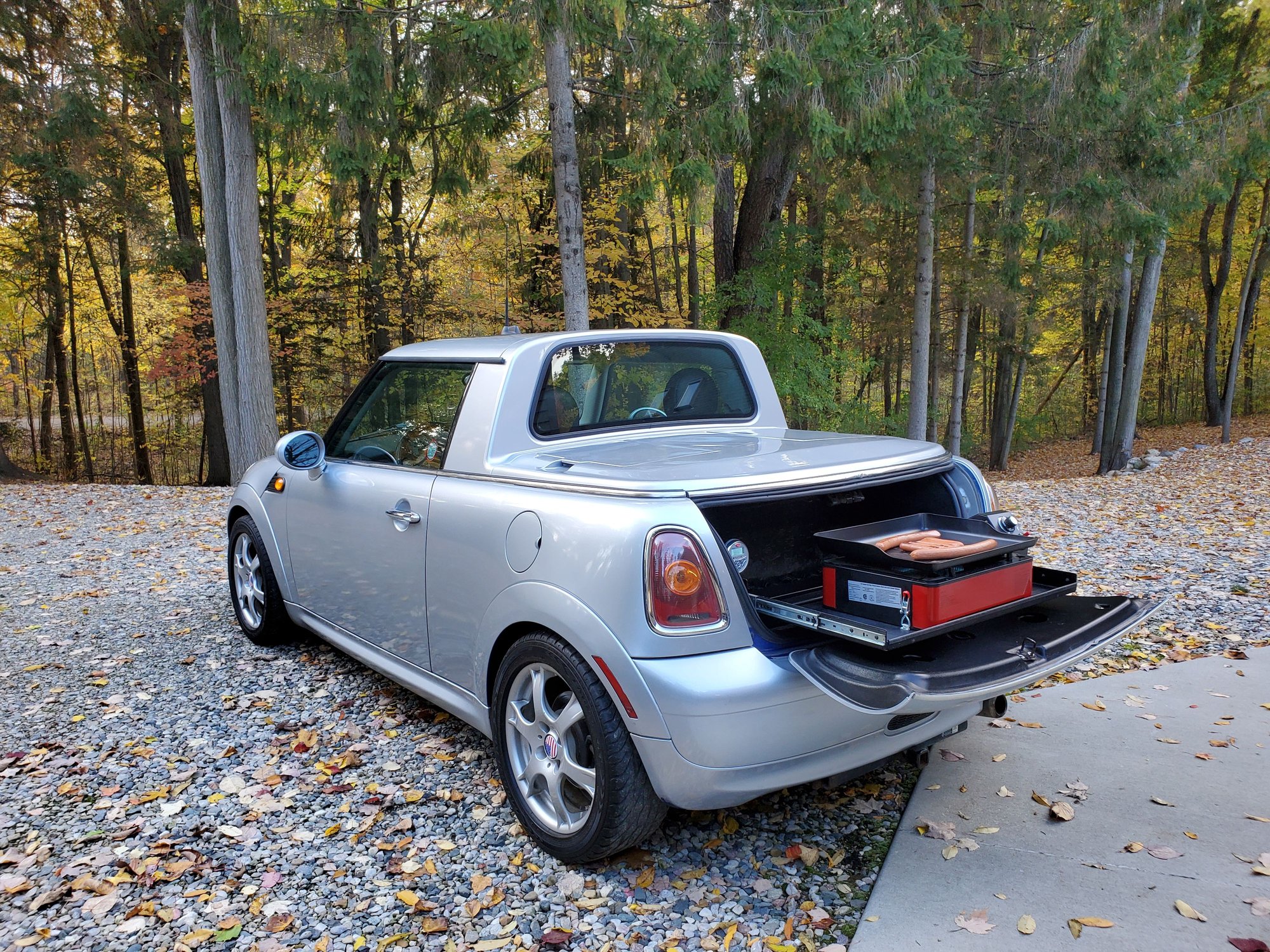 2007 Mini Cooper - Ex-RedBull R56 mini cooper - Used - VIN WMWMF335X7TT58284 - 119,831 Miles - 4 cyl - 2WD - Automatic - Hatchback - Silver - Ortonville, MI 48462, United States